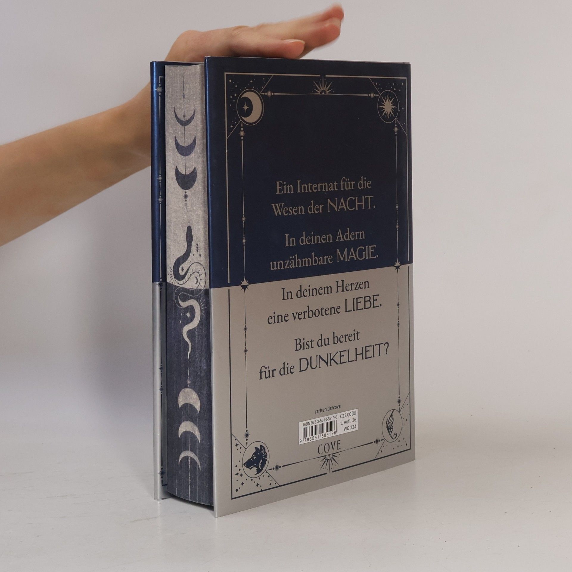 Beril Kehribar School of Darkness - 1: Where the Night Falls: Schmuckausgabe mit Lesebändchen und limitiertem Motiv-Farbschnitt