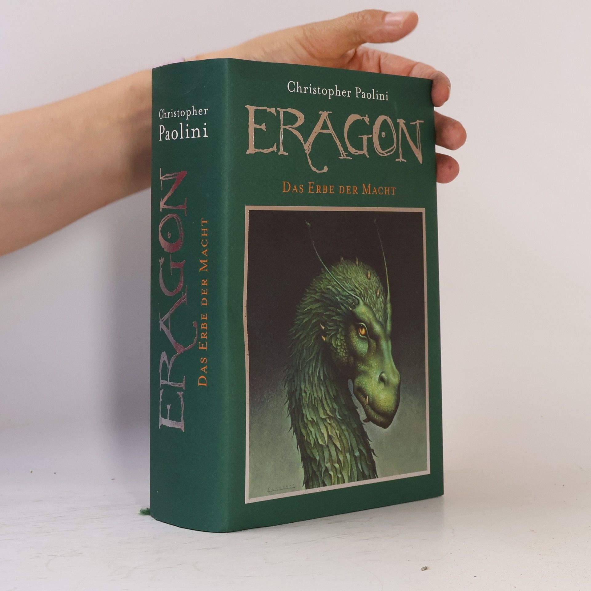Christopher Paolini Eragon. Das Erde der Macht