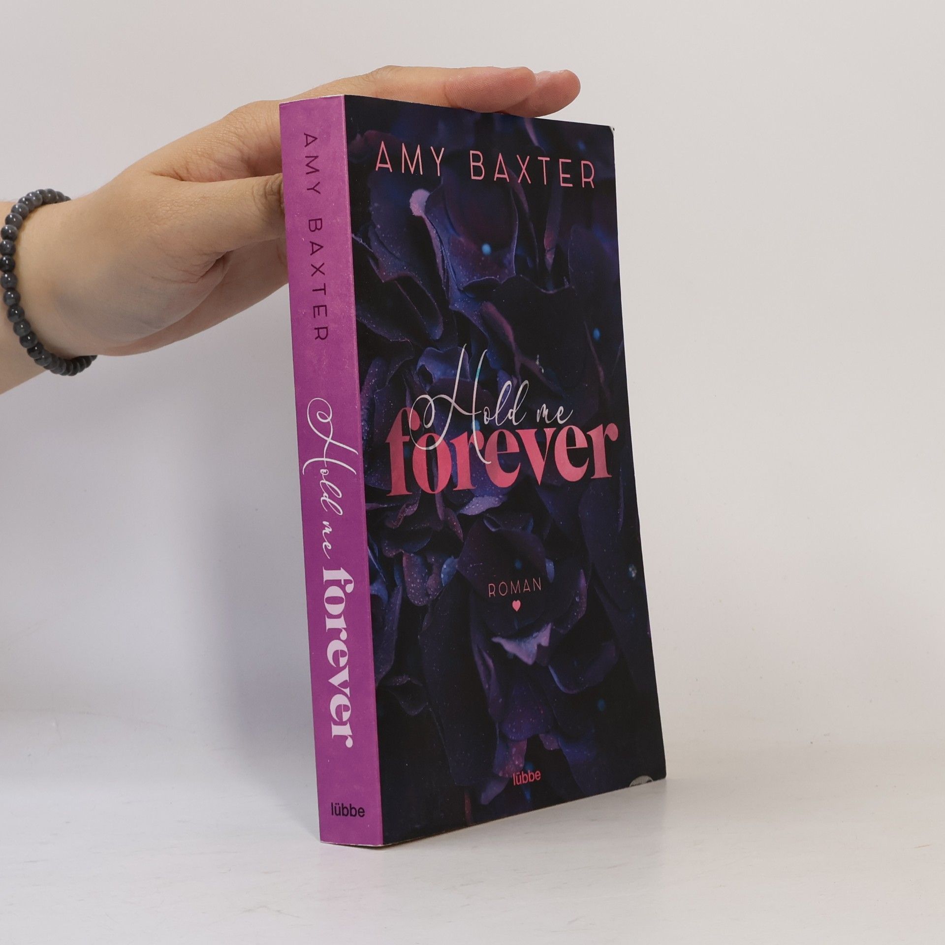 Amy Baxter Hold me forever