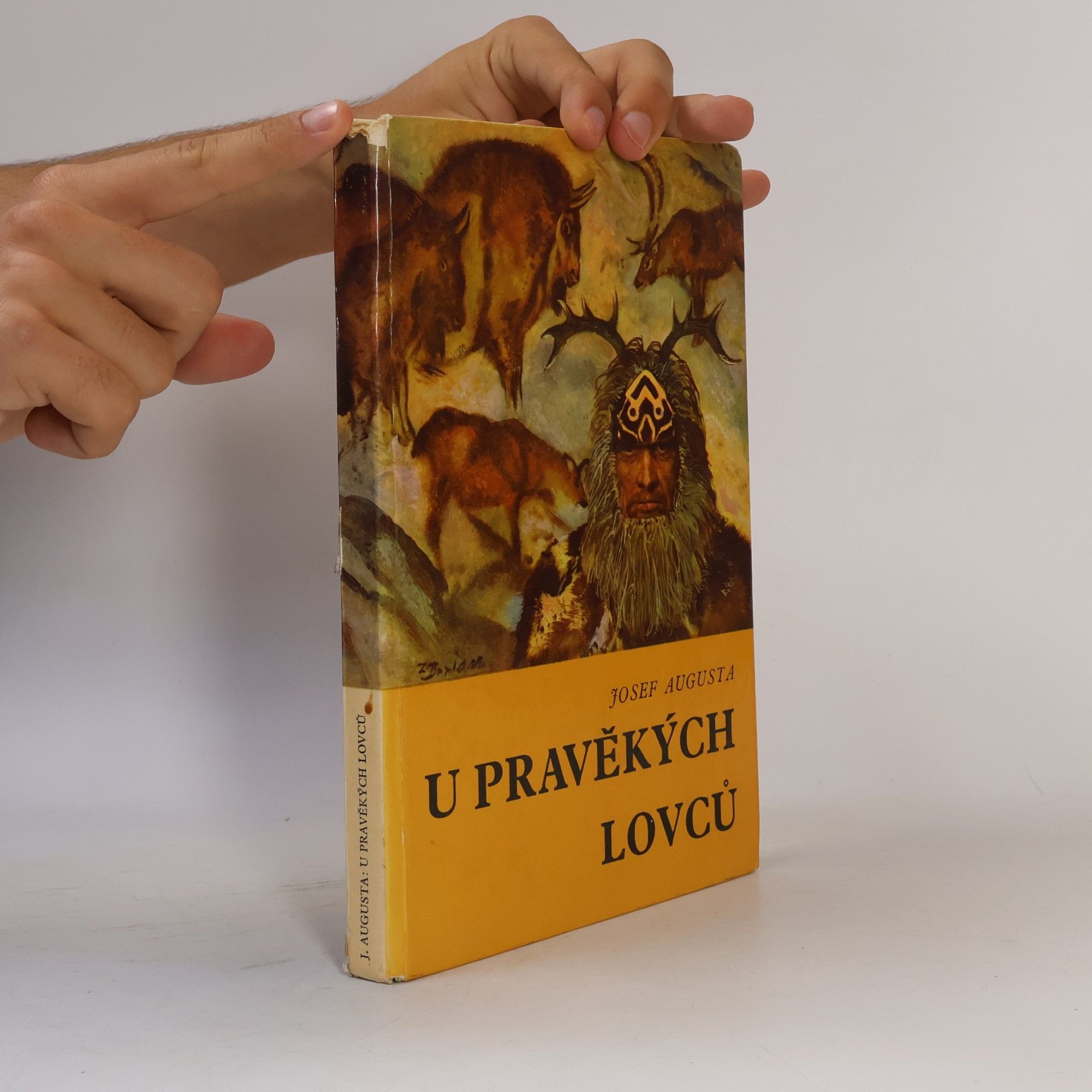 Zdeněk Burian U pravěkých lovců