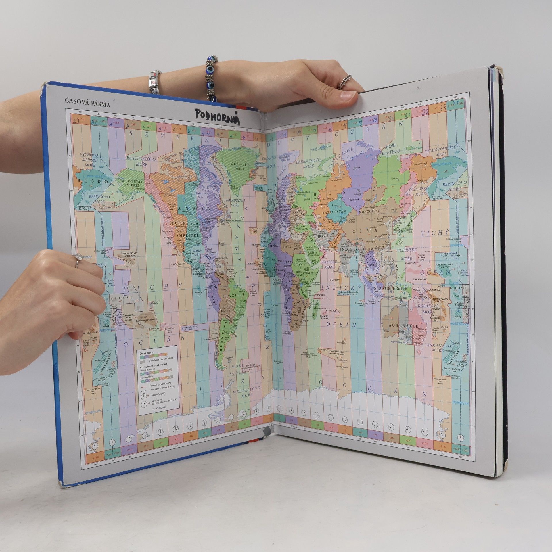 Kolektiv autorů Školní atlas světa