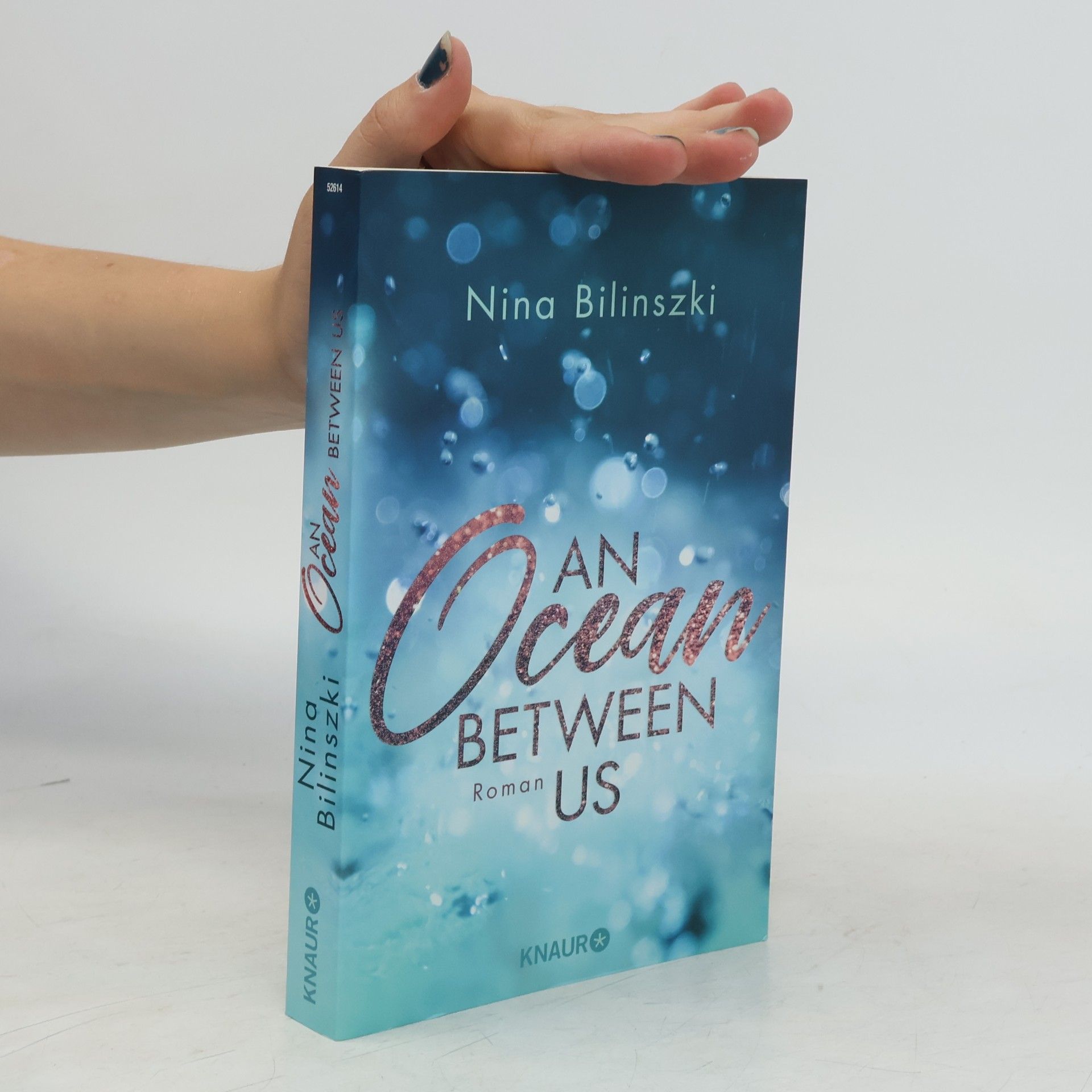 Nina Bilinszki An ocean between us