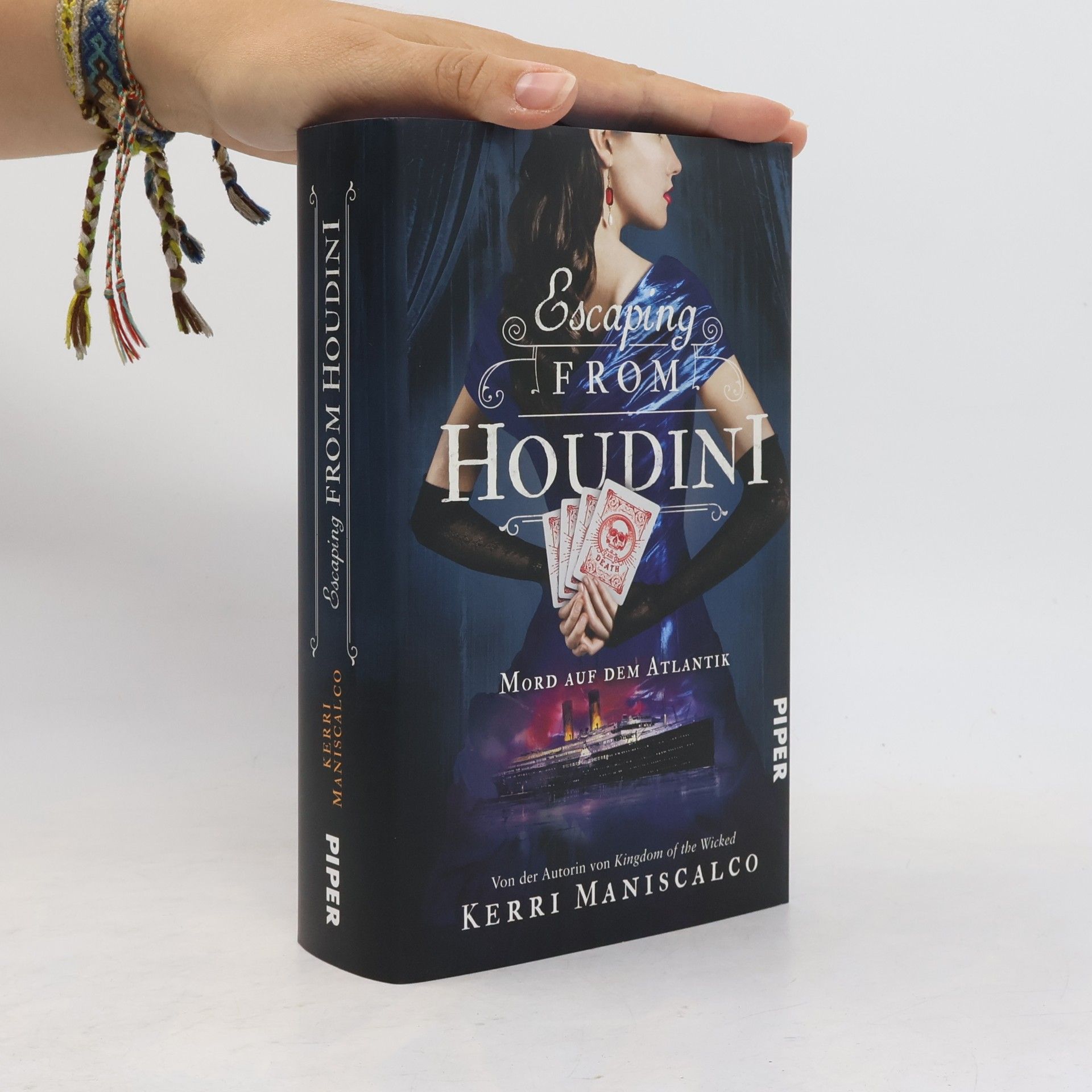 Kerri Maniscalco Escaping from Houdini