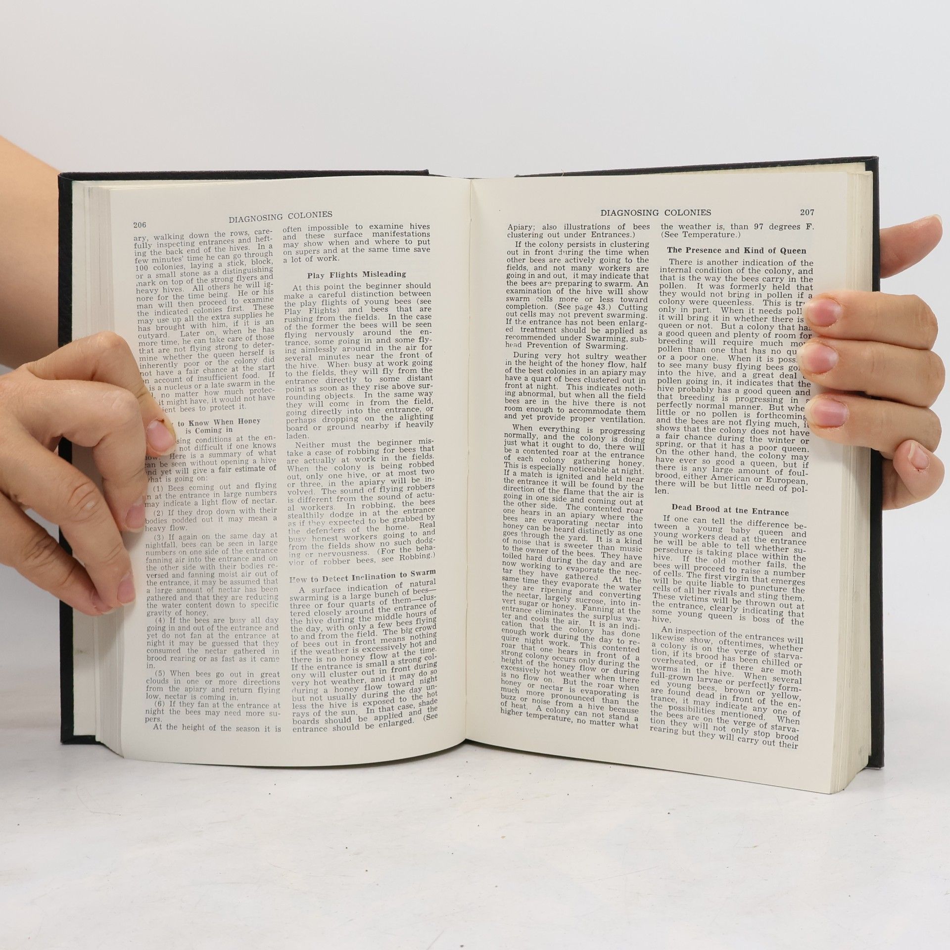 Various authors ABC and XYZ de Bee Culture