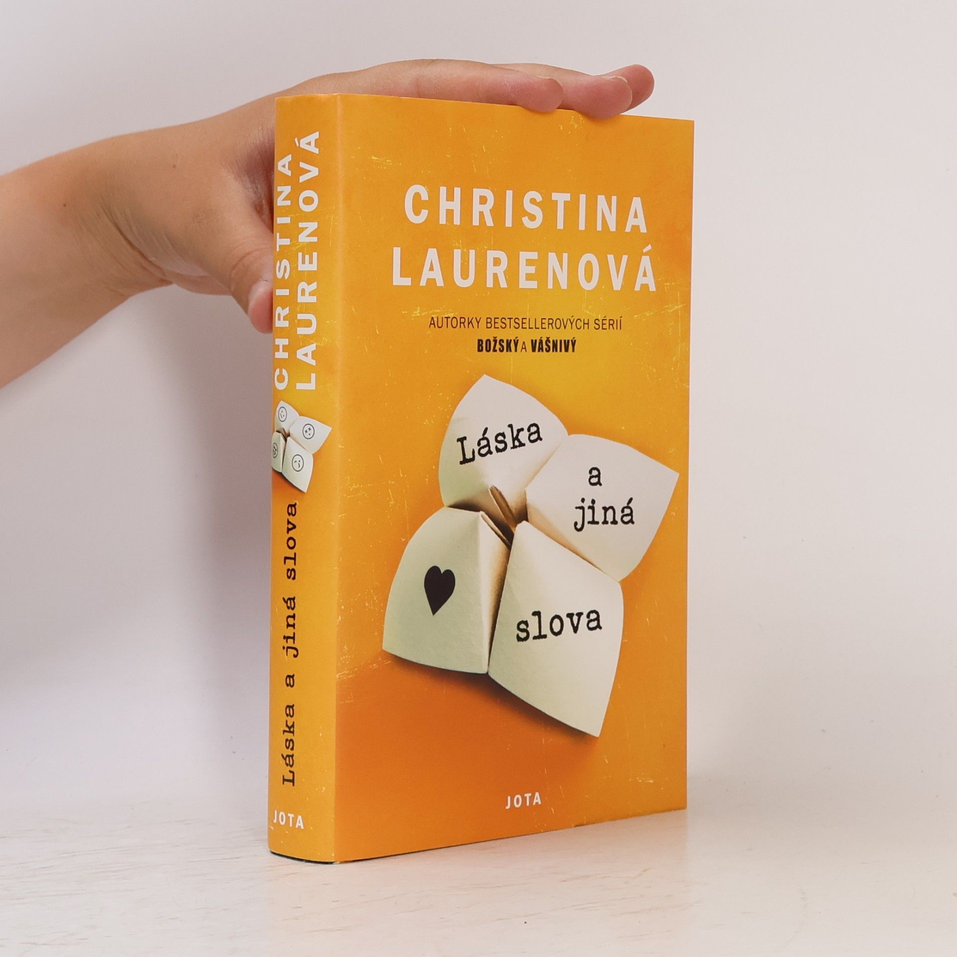 Christina Lauren Láska a jiná slova