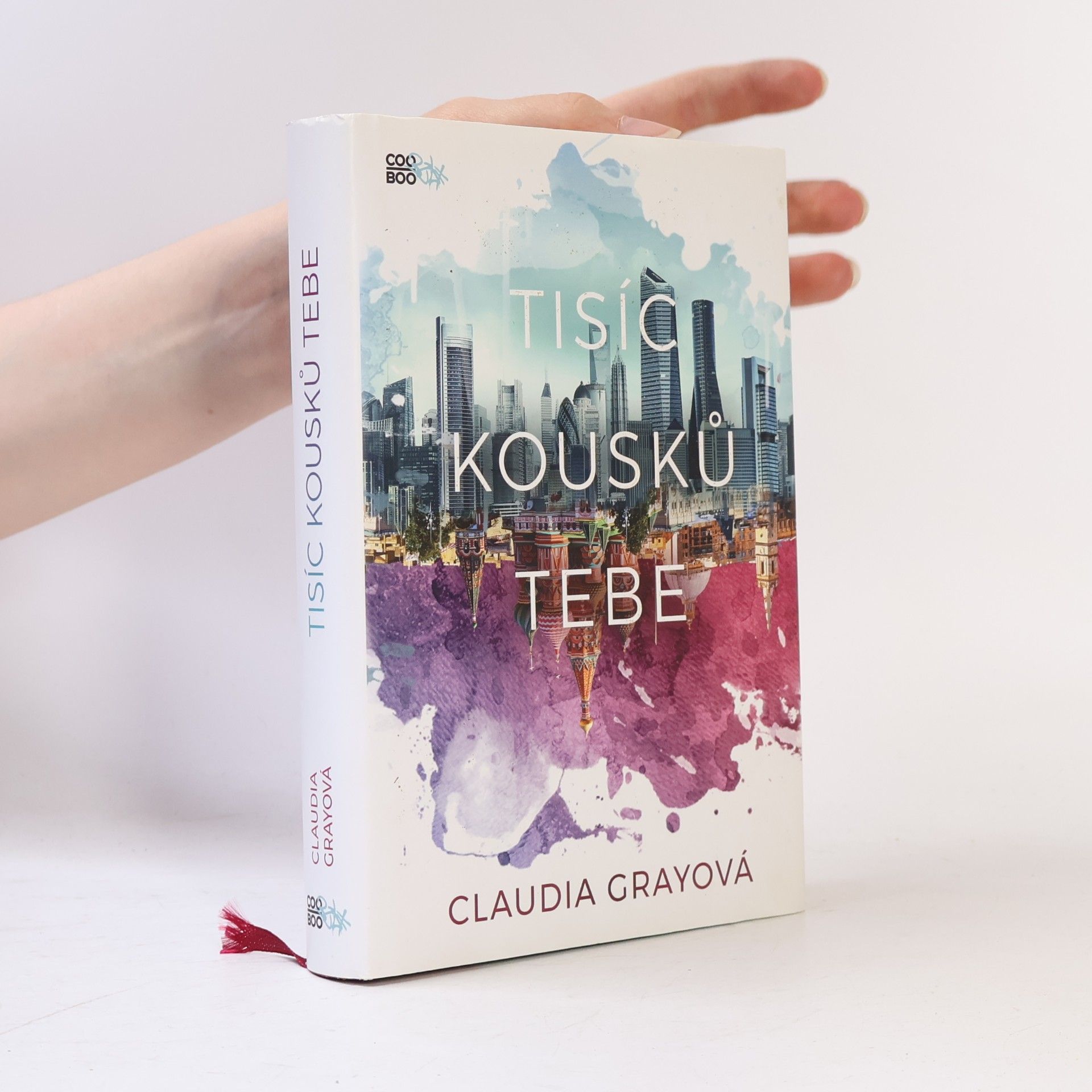 Claudia Gray Tisíc kousků tebe
