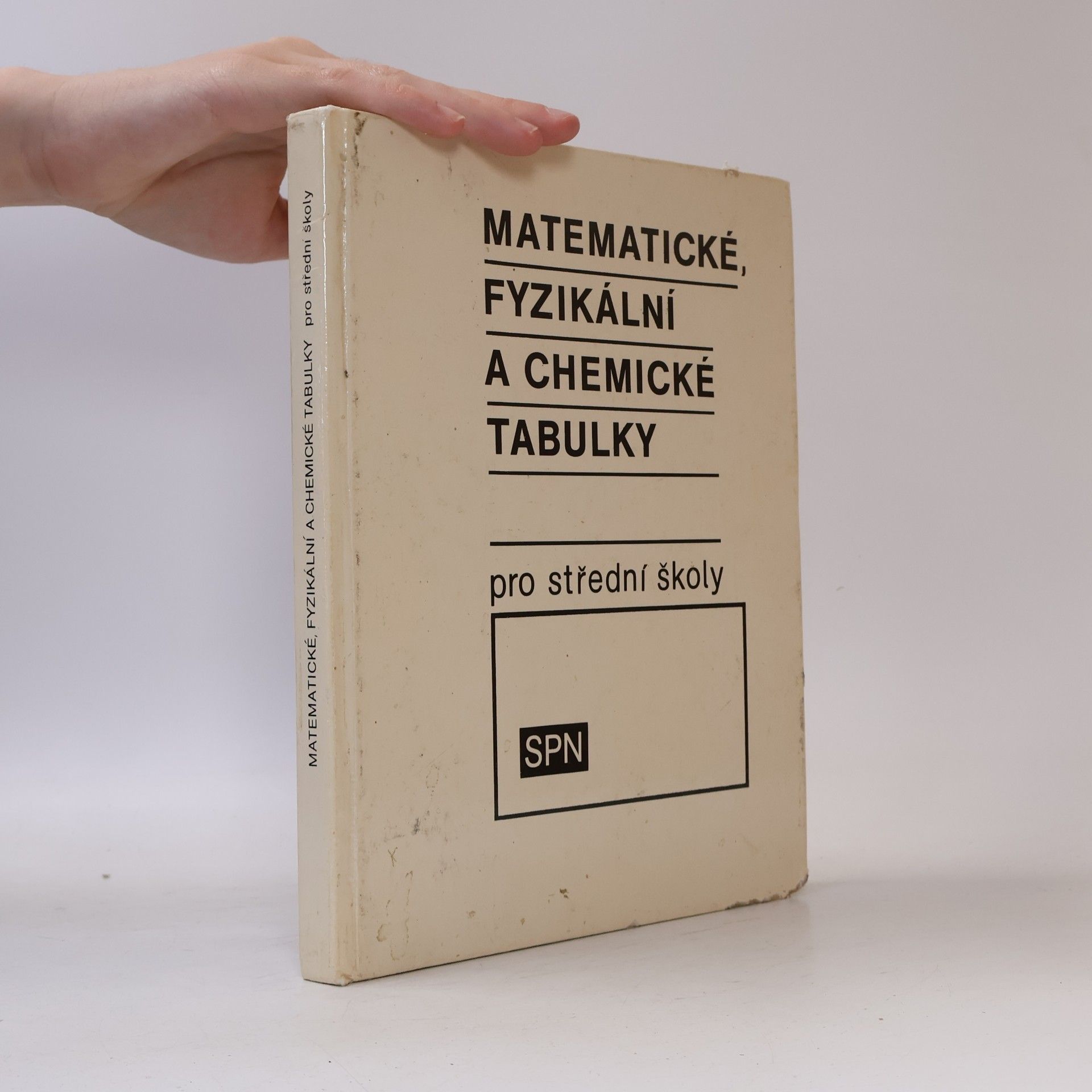 Jiří Mikulčák Matematické, fyzikální a chemické tabulky pro střední školy