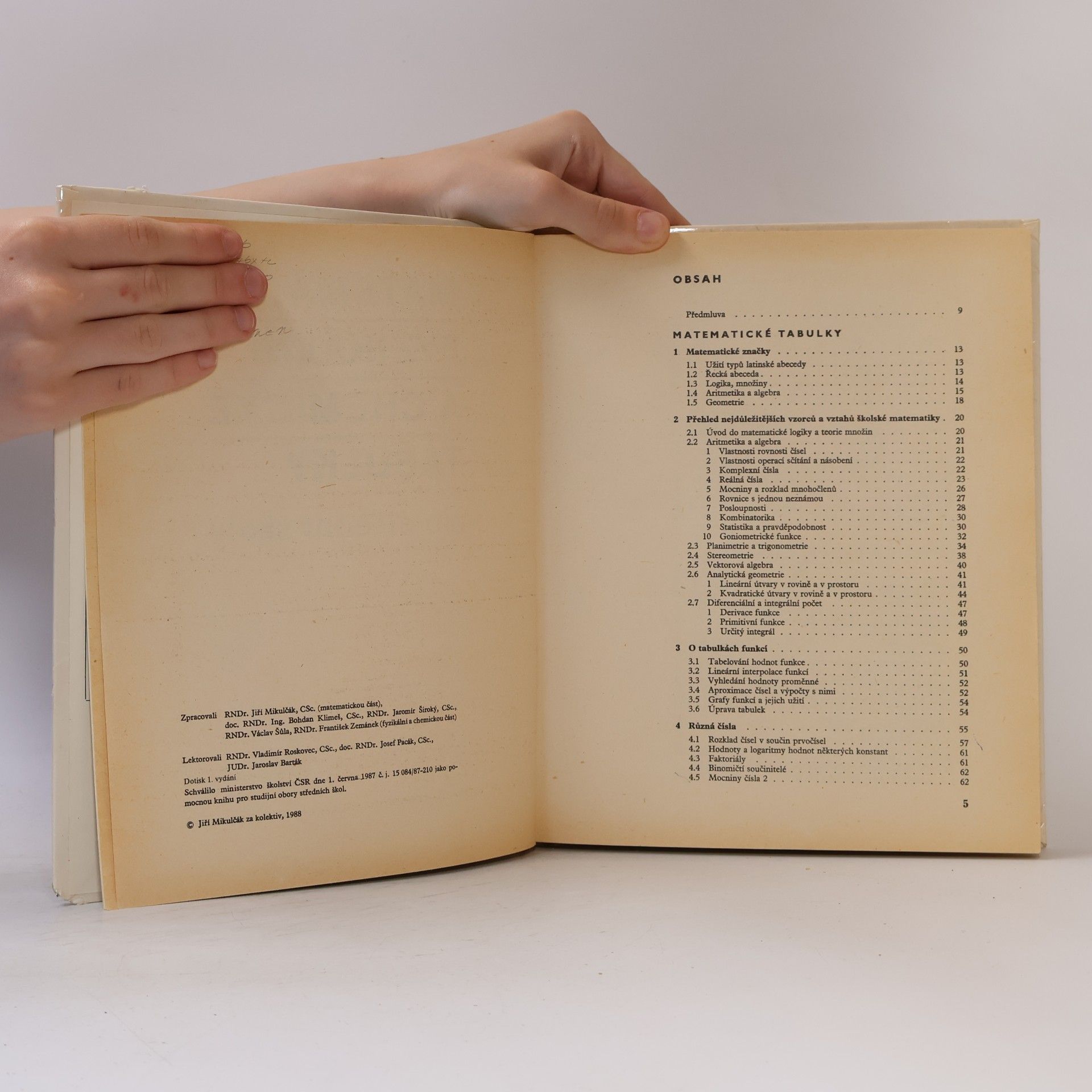 Jiří Mikulčák Matematické, fyzikální a chemické tabulky pro střední školy