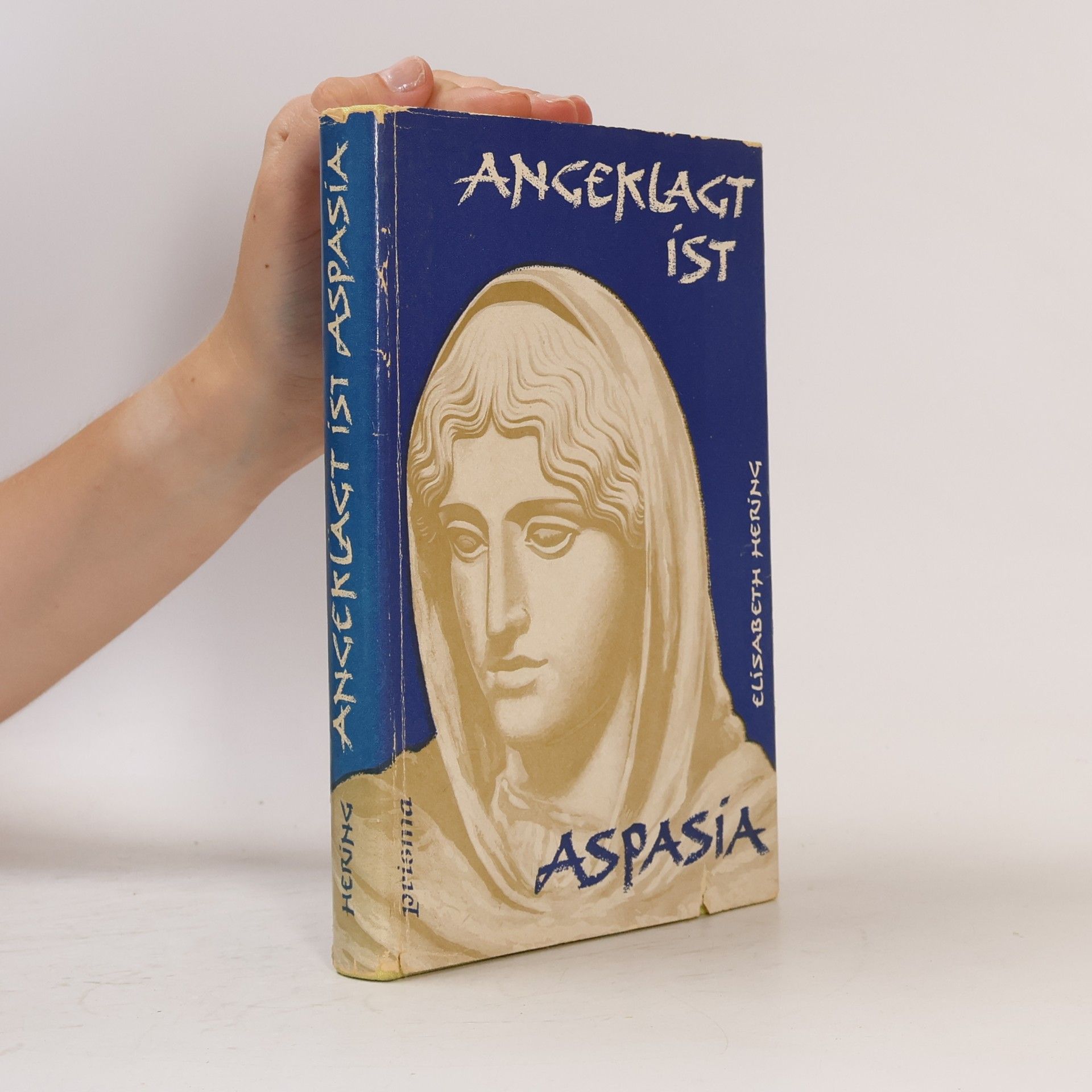 Elisabeth Hering Angeklagt ist Aspasia