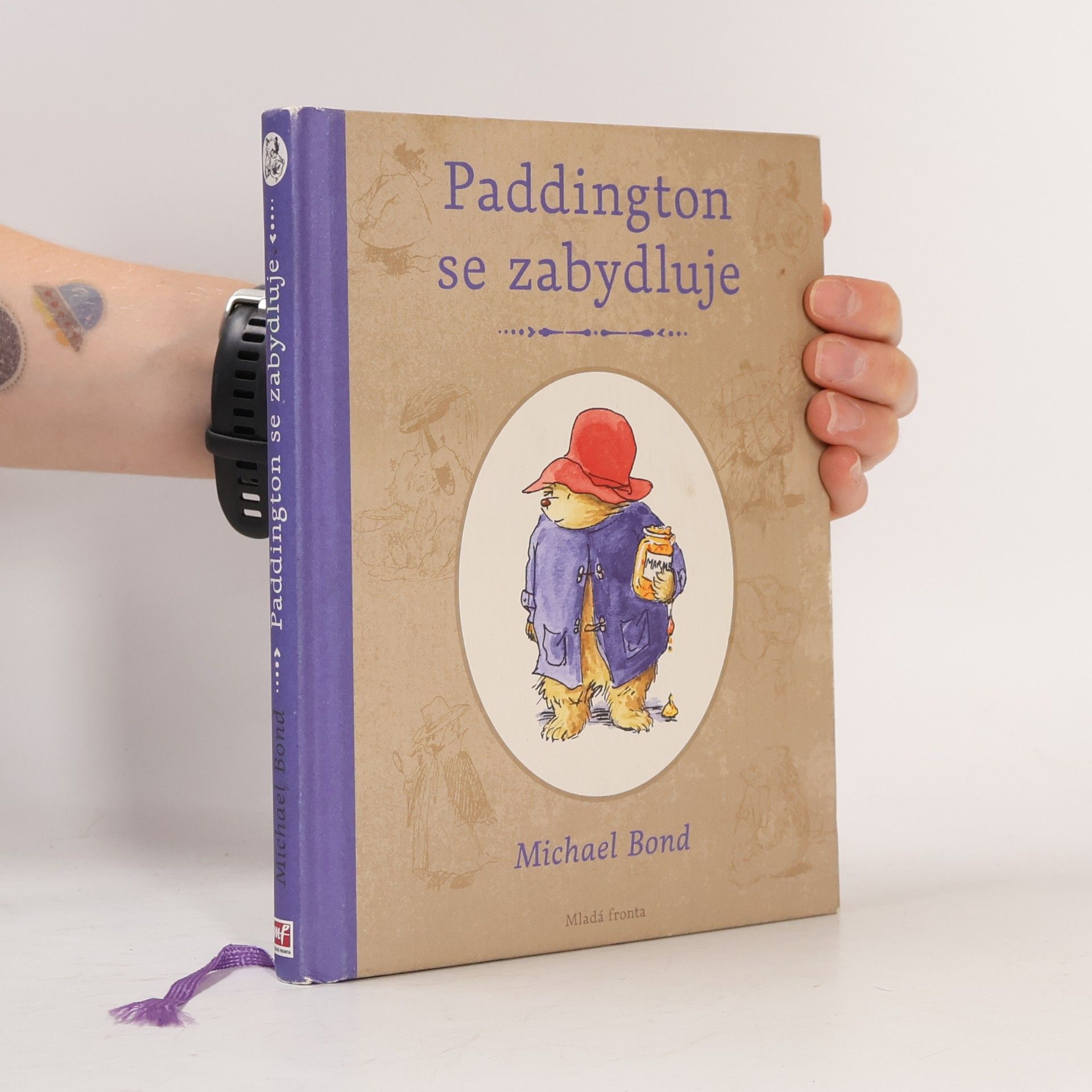 Michael Bond Paddington se zabydluje