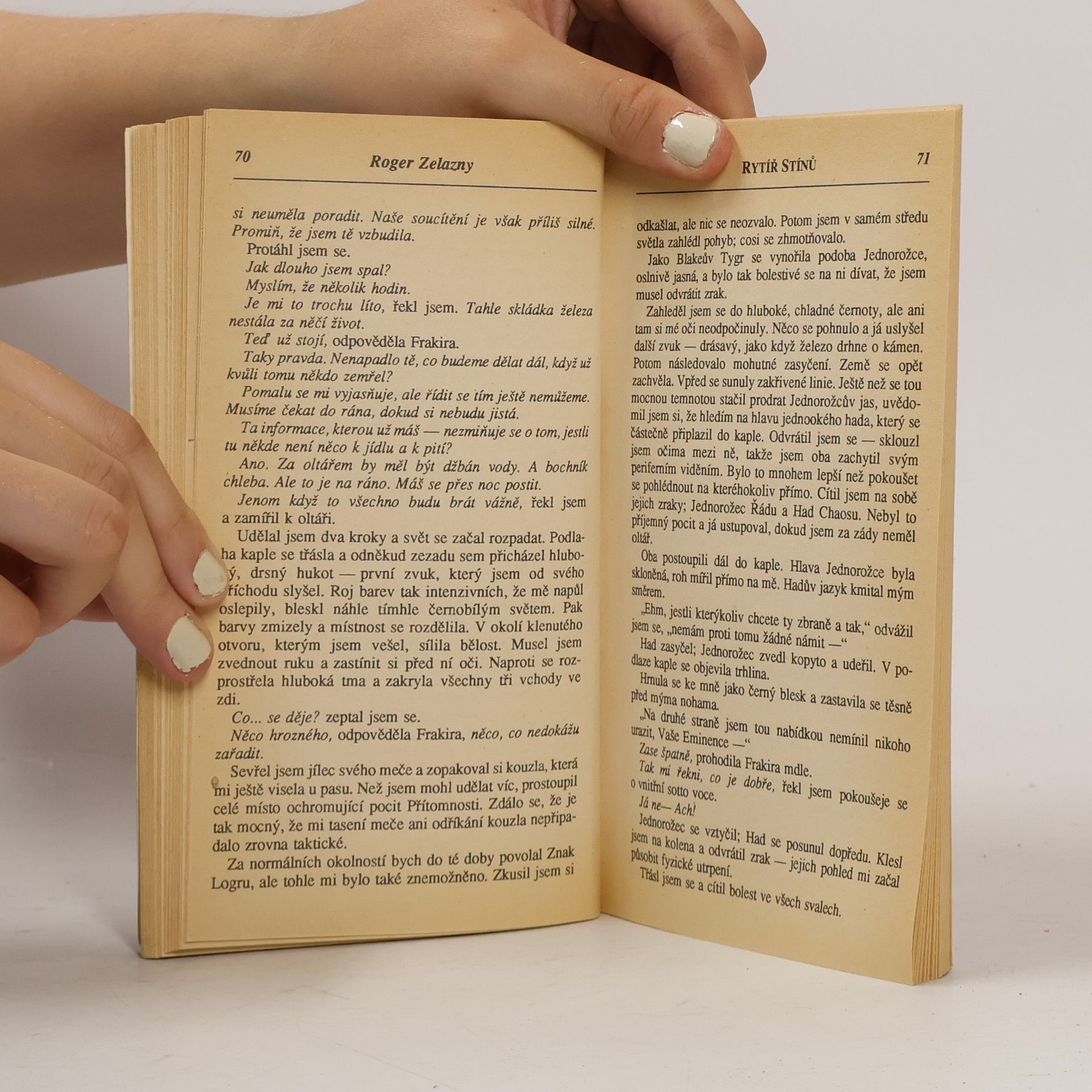Roger Zelazny Tajemný amber. Rytíř stínů