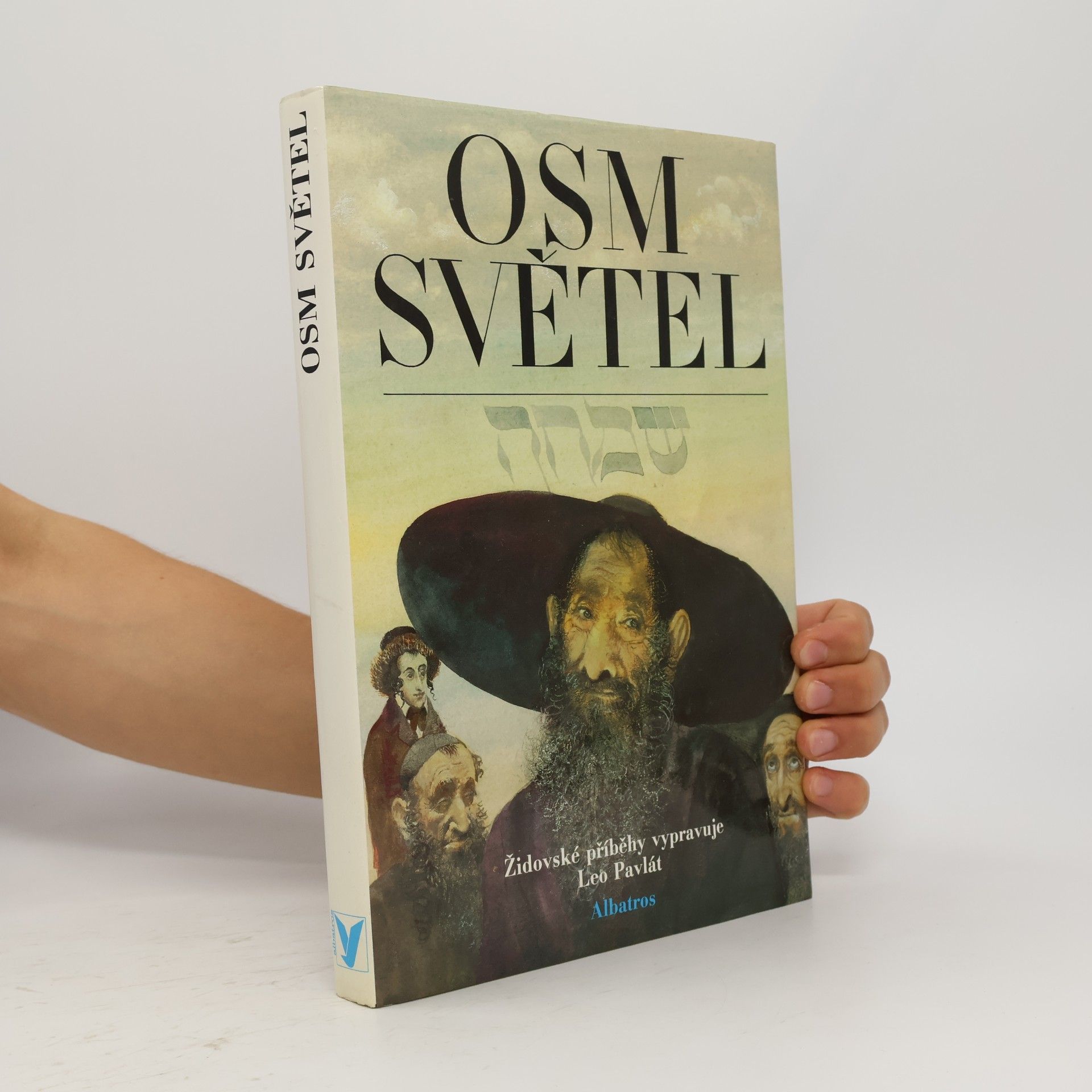 Leo Pavlát Osm světel
