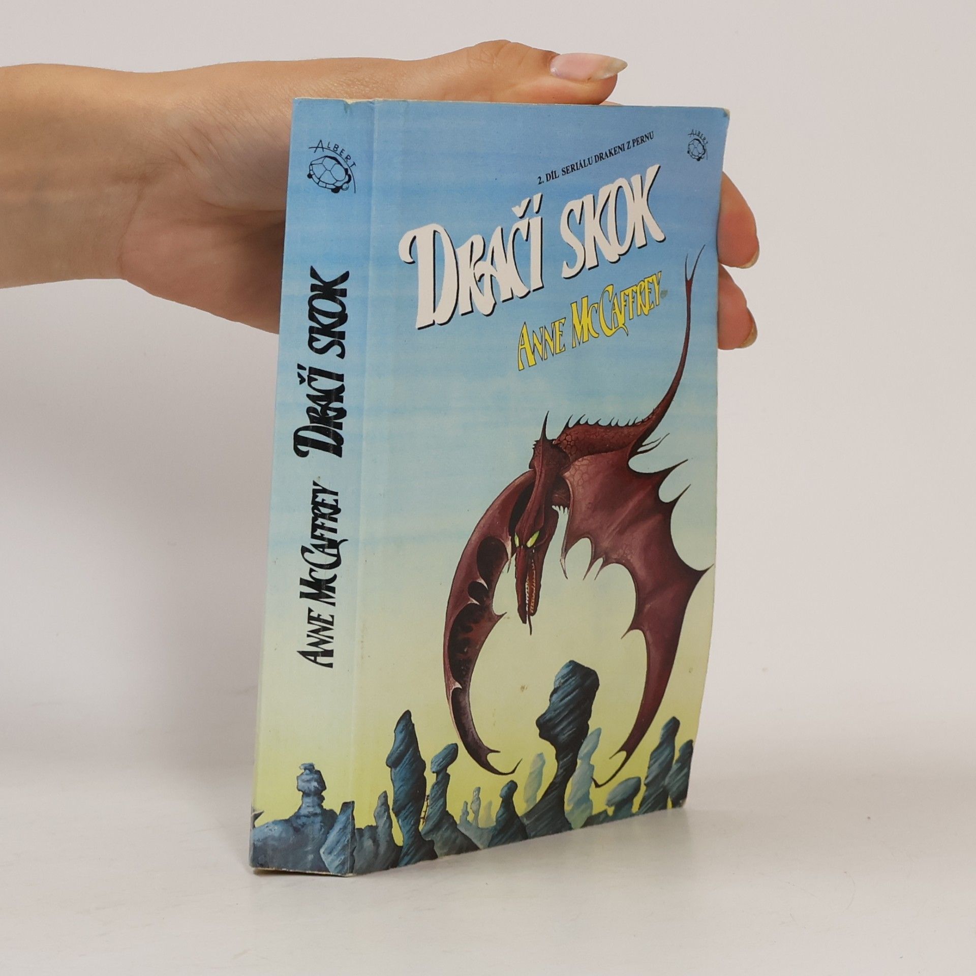 Anne McCaffrey Drakeni z Pernu 2. Dračí skok