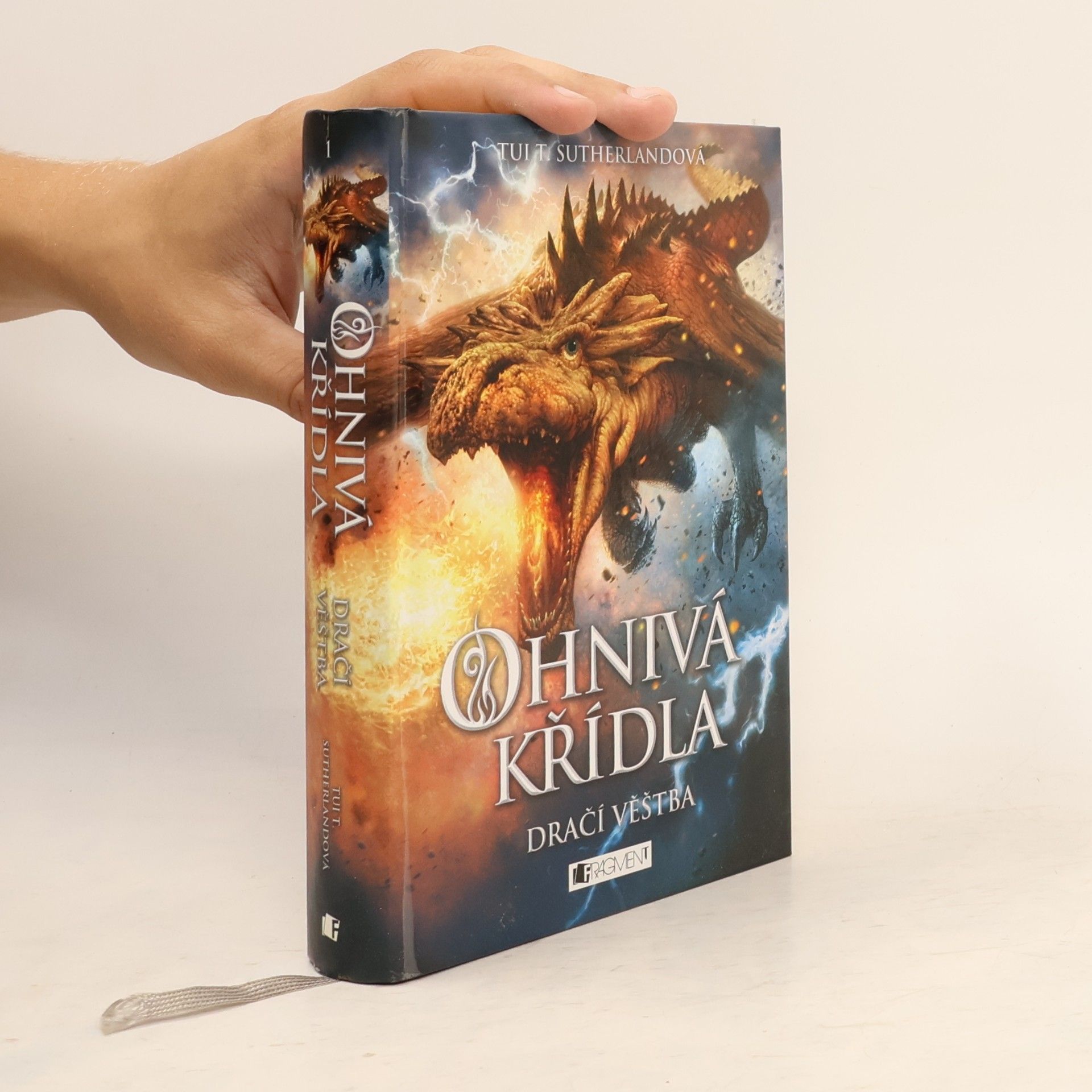 Tui Sutherland Ohnivá křídla. Dračí věštba