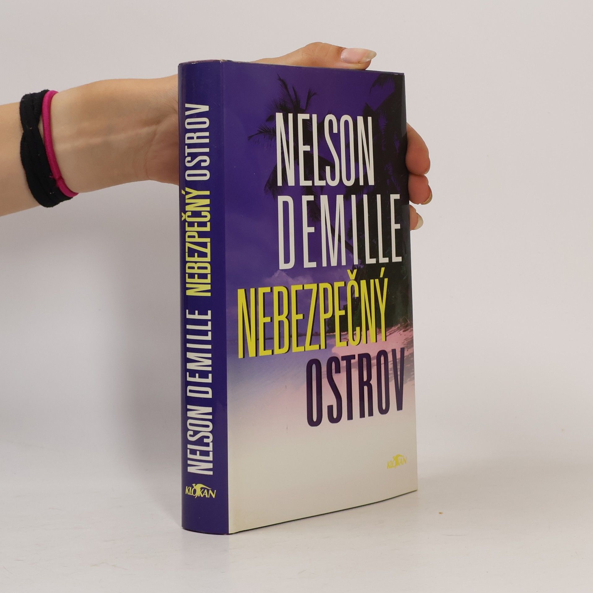 Nelson Richard DeMille Nebezpečný ostrov