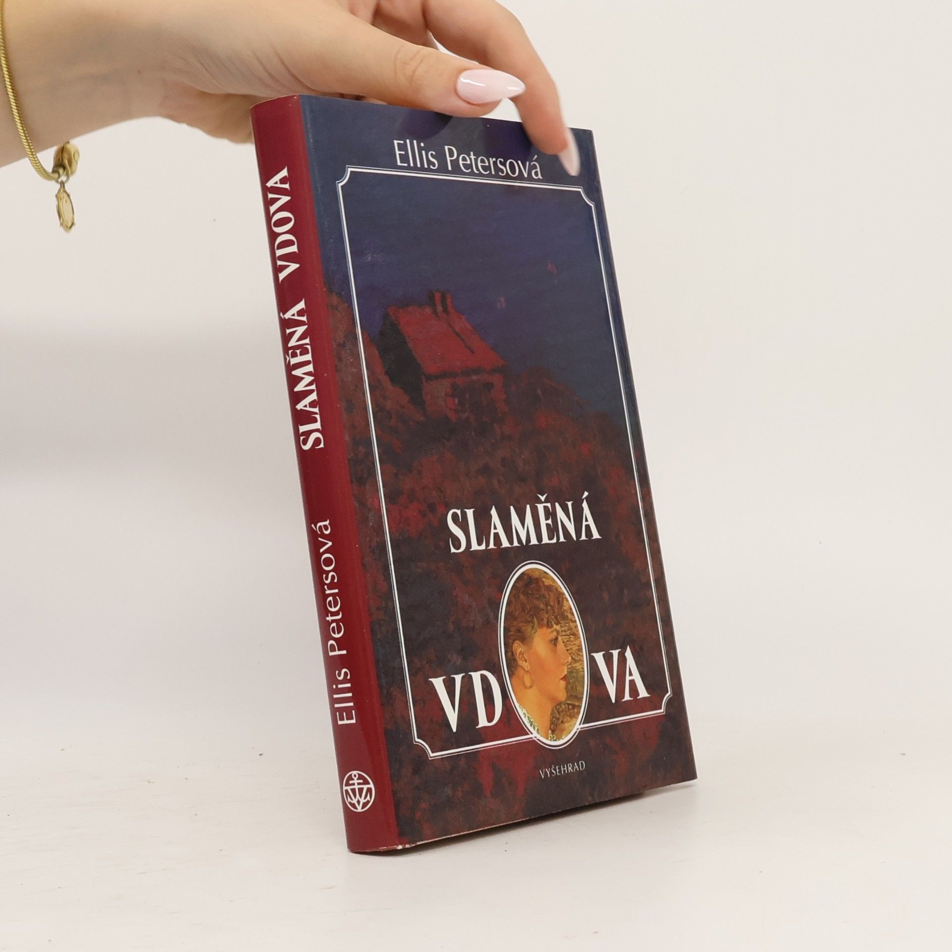 Ellis Peters Slaměná vdova