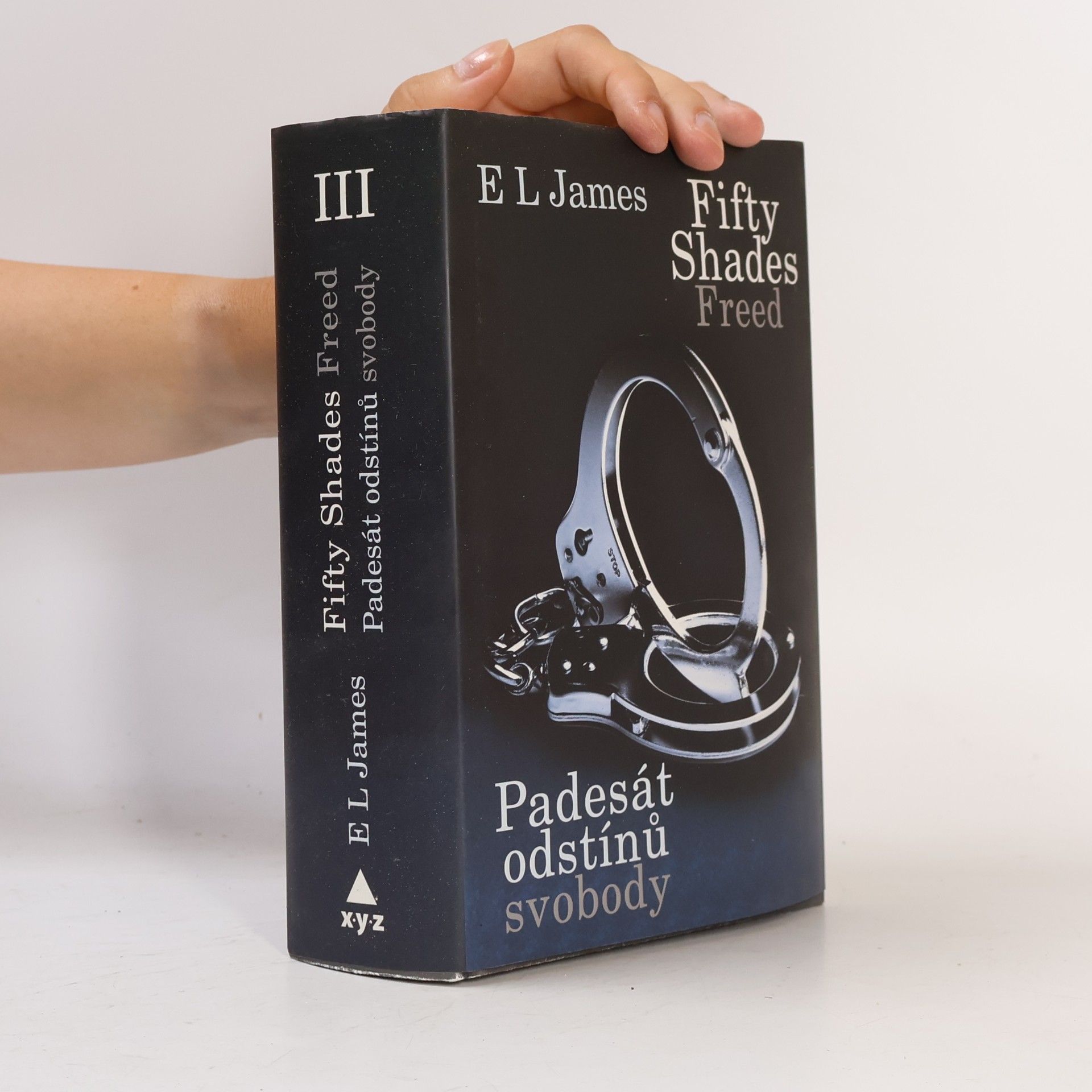 E. L. James Padesát odstínů svobody