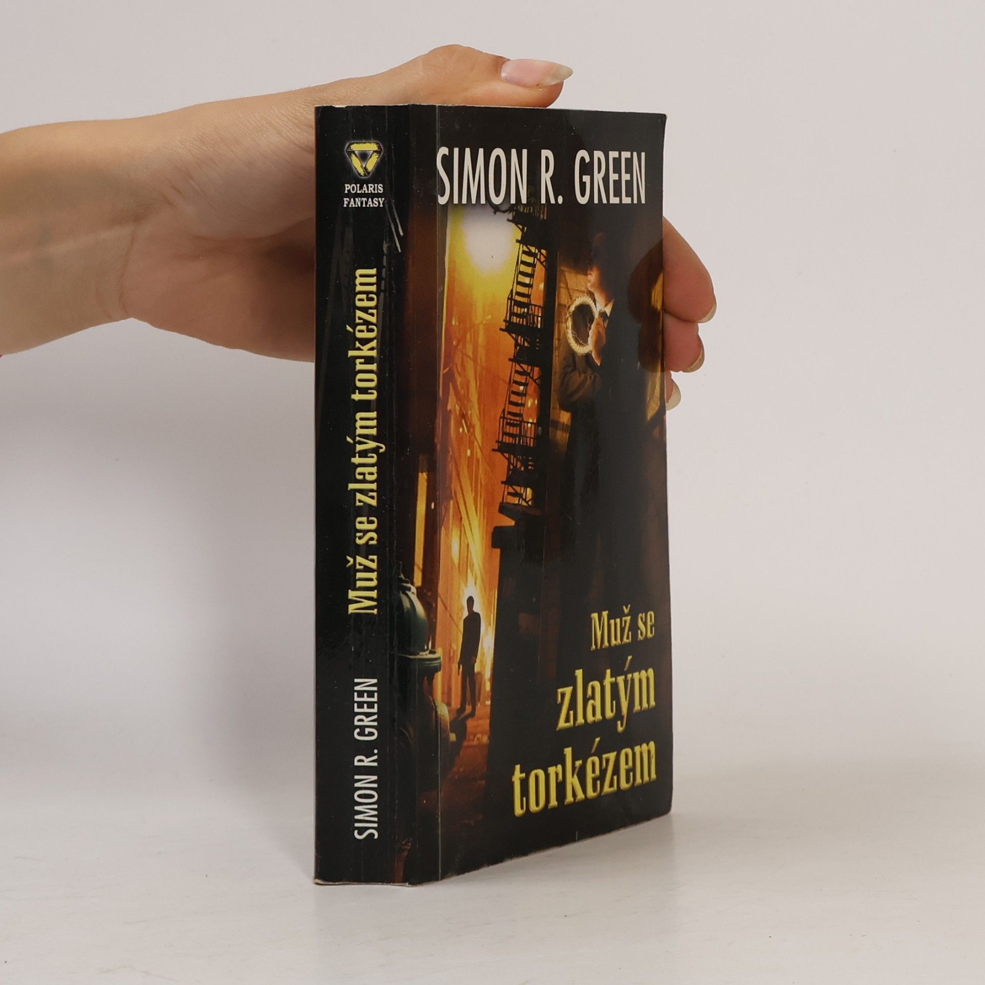 Simon R. Green Muž se zlatým torkézem
