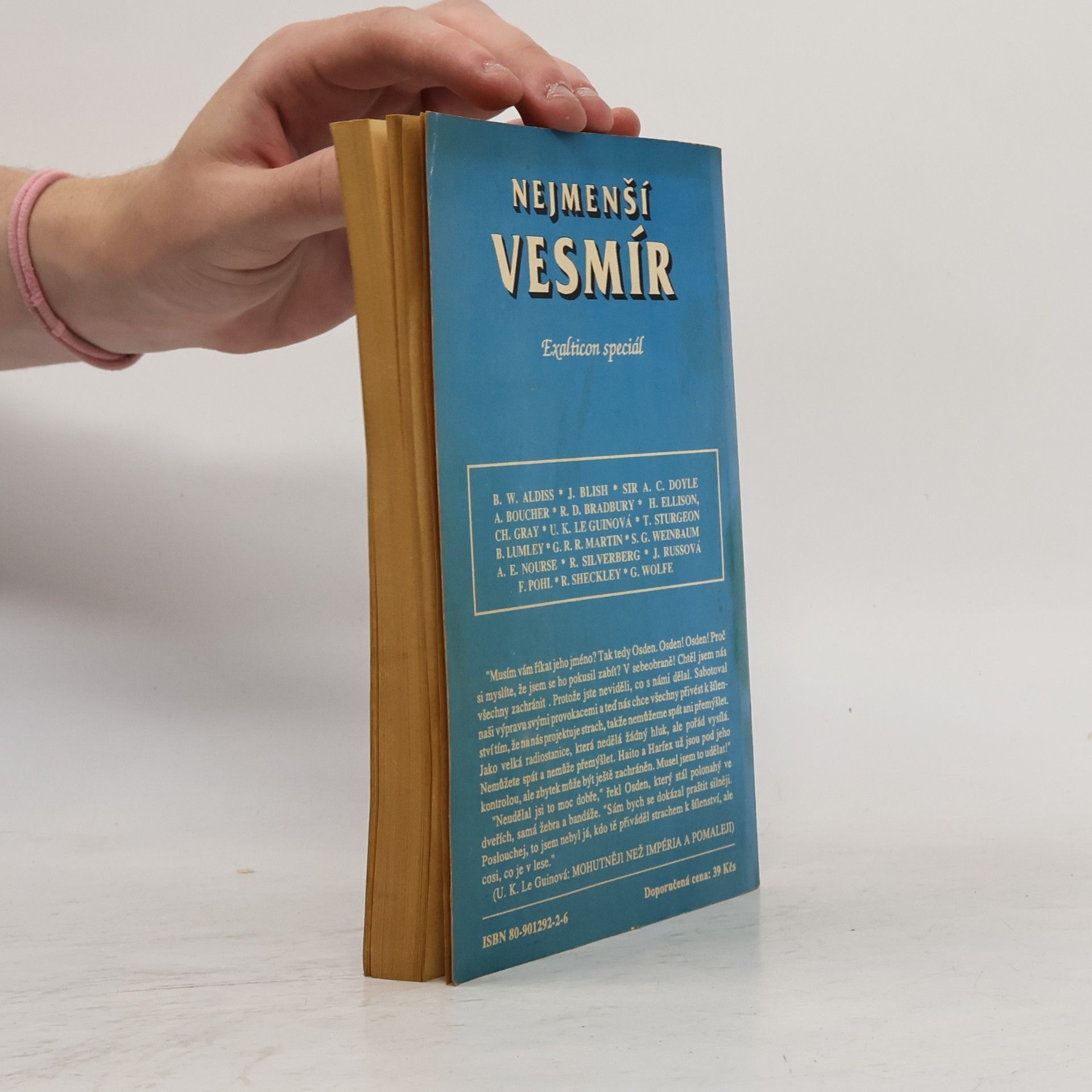 Petr Caha Nejmenší vesmír : [antologie povídek angl. a amer. autorů žánru sci-fi]