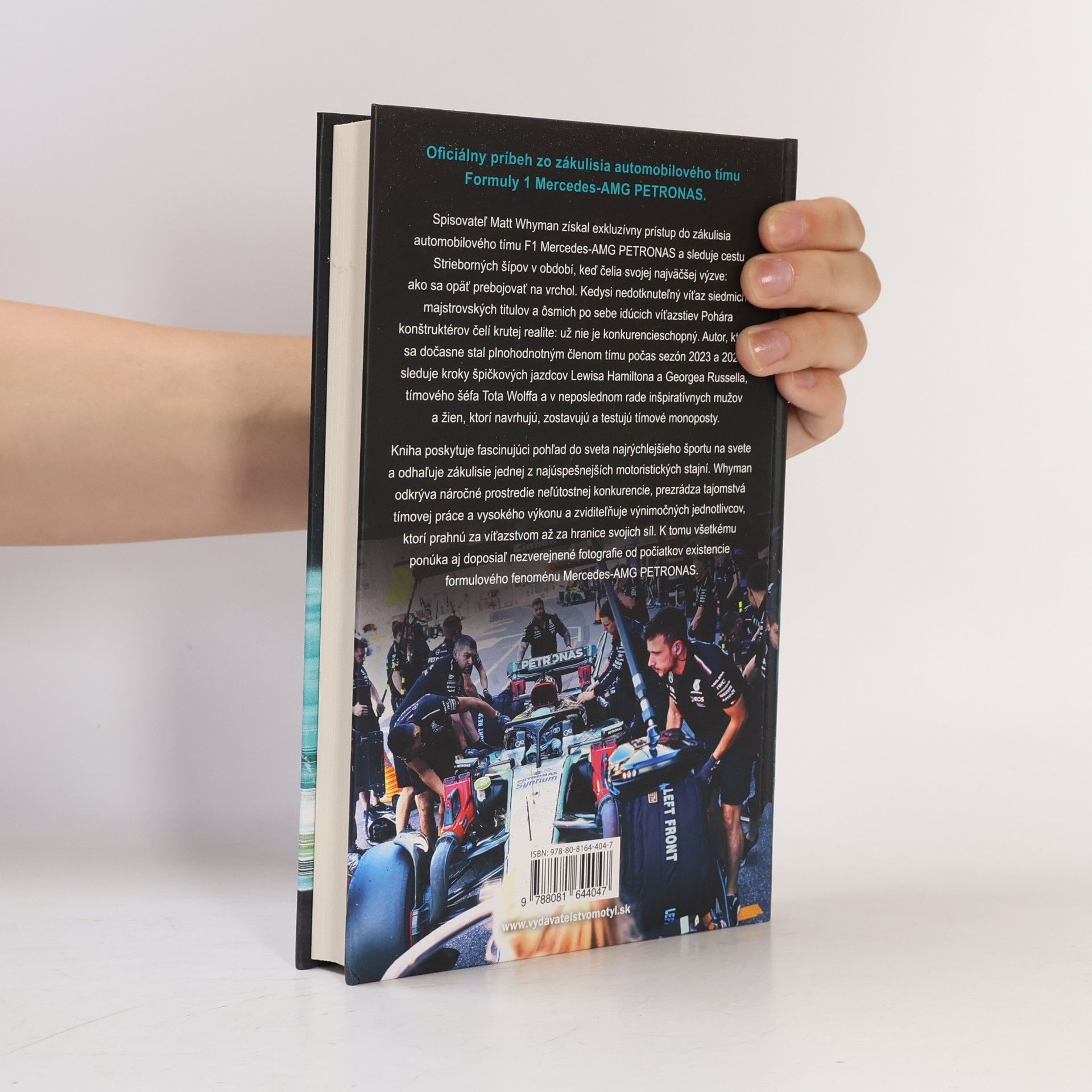 Matt Whyman Mercedes Pod kapotou