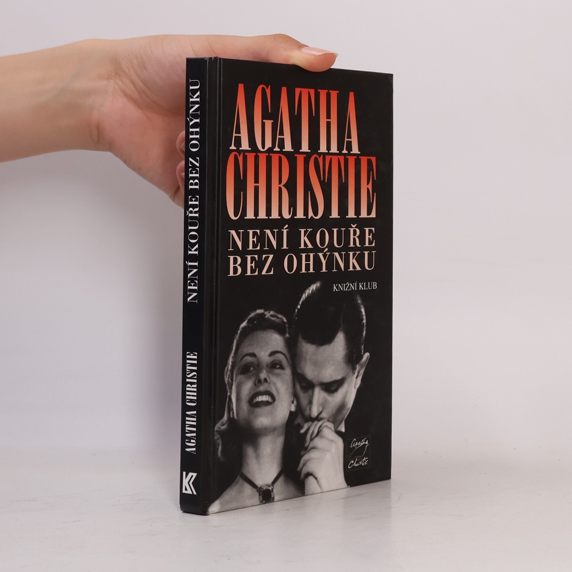 Agatha Christie Není kouře bez ohýnku