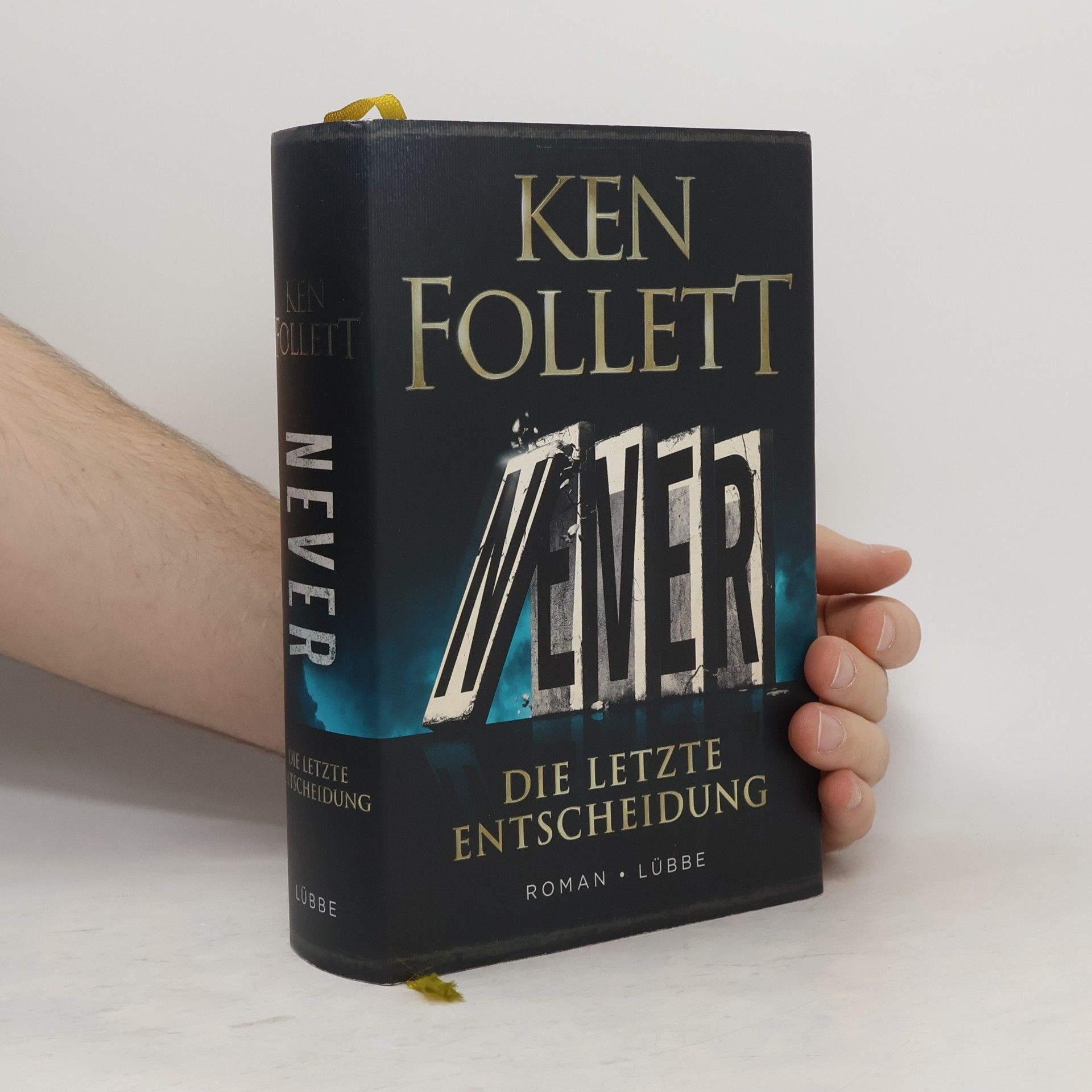 Ken Follett Never