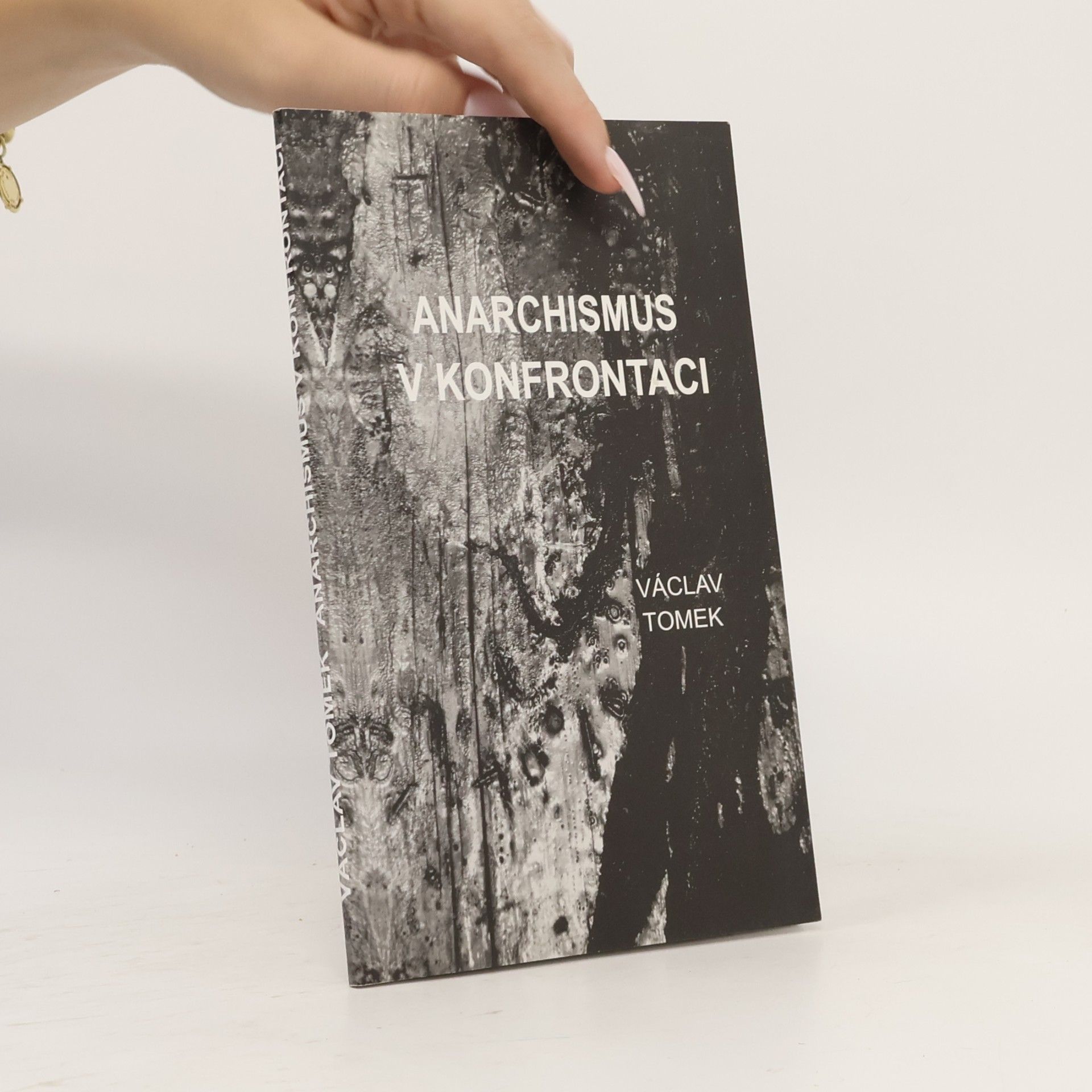 Václav Tomek Anarchismus v konfrontaci