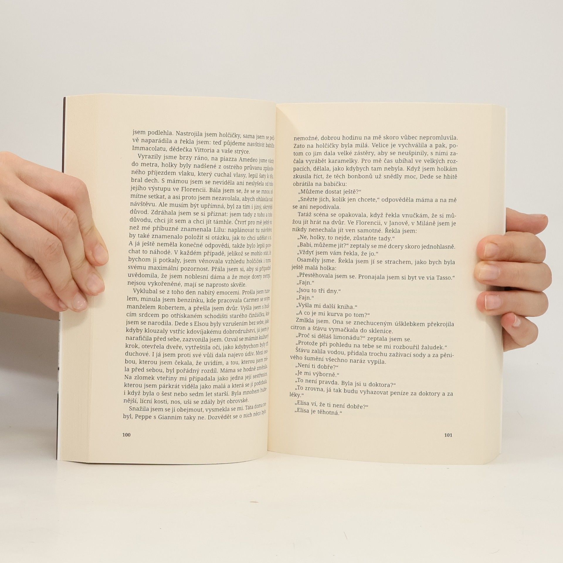 Elena Ferrante Geniální přítelkyně 1-4