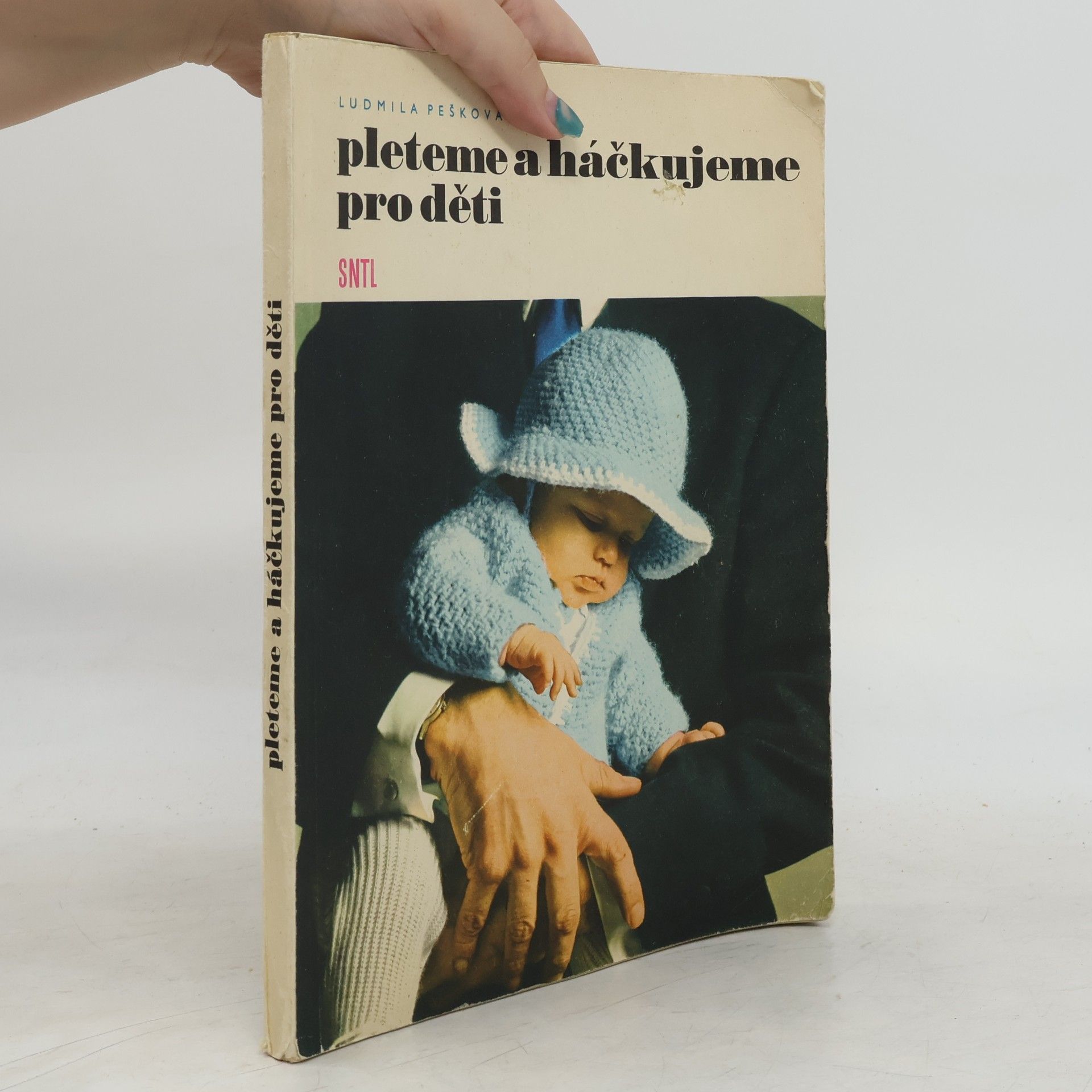 AA.VV. Pleteme a háčkujeme pro děti