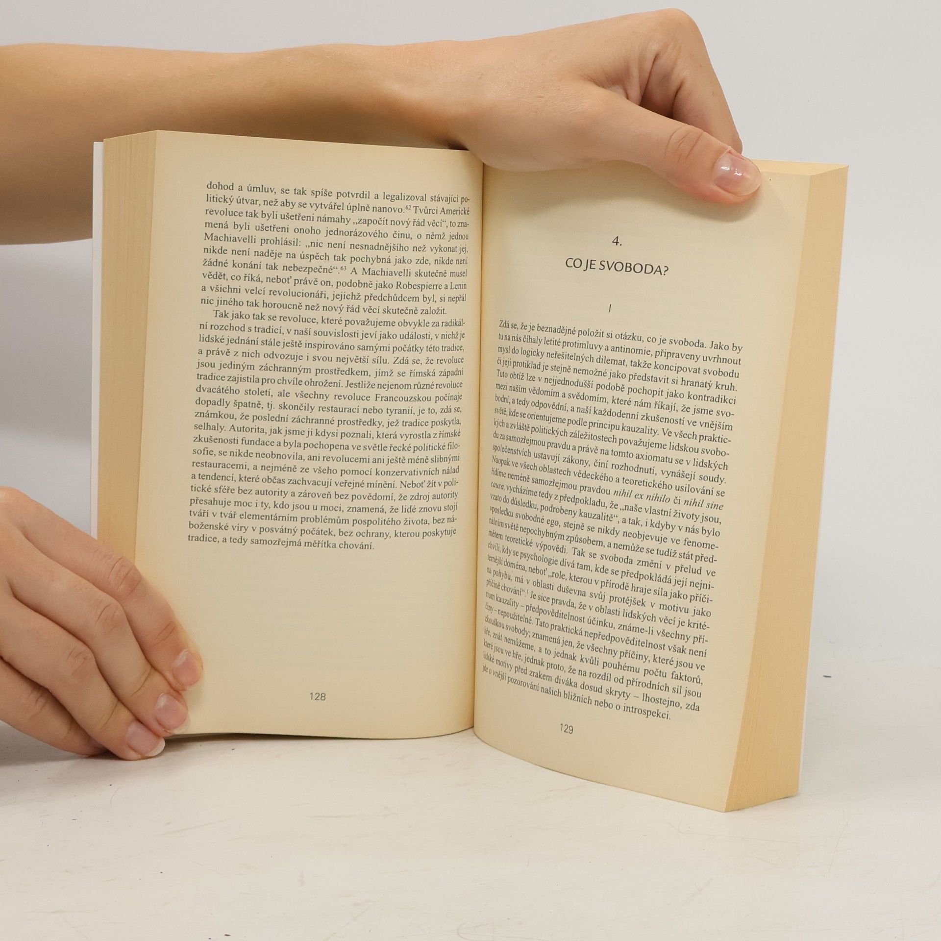 Hannah Arendt Mezi minulostí a budoucností. Osm cvičení v politickém myšlení