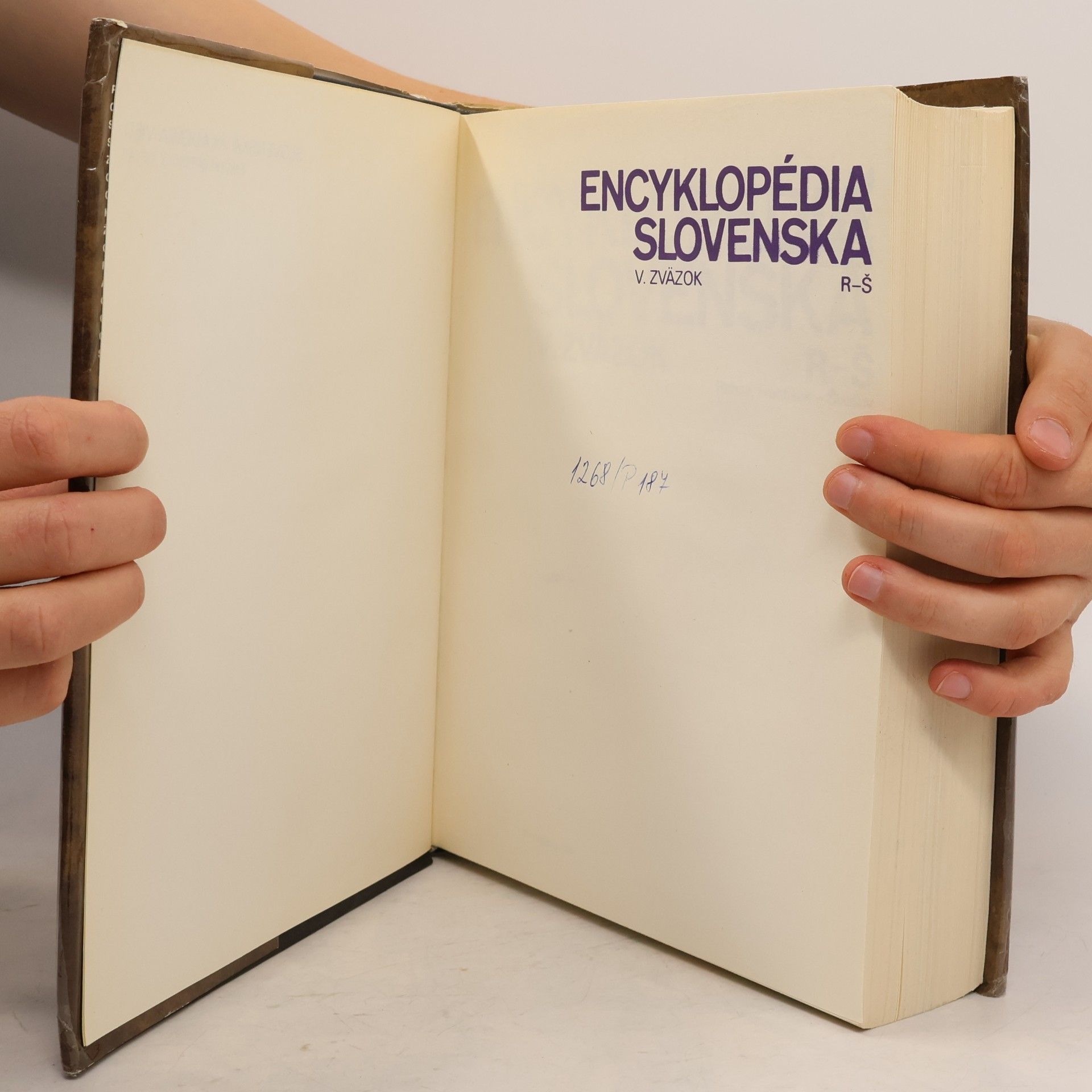 Various authors Encyklopédia Slovenska V. Zväzok R-Š