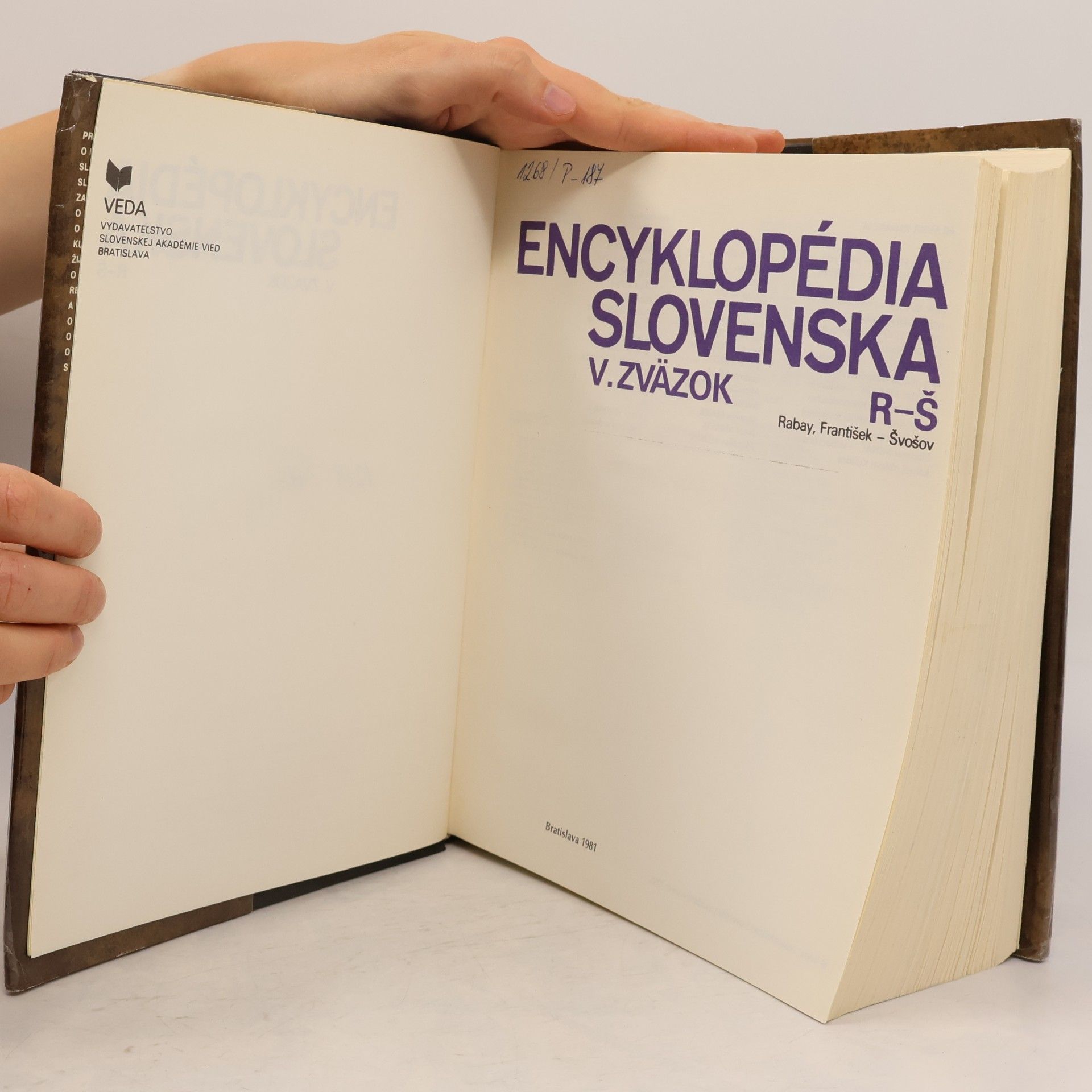 Various authors Encyklopédia Slovenska V. Zväzok R-Š