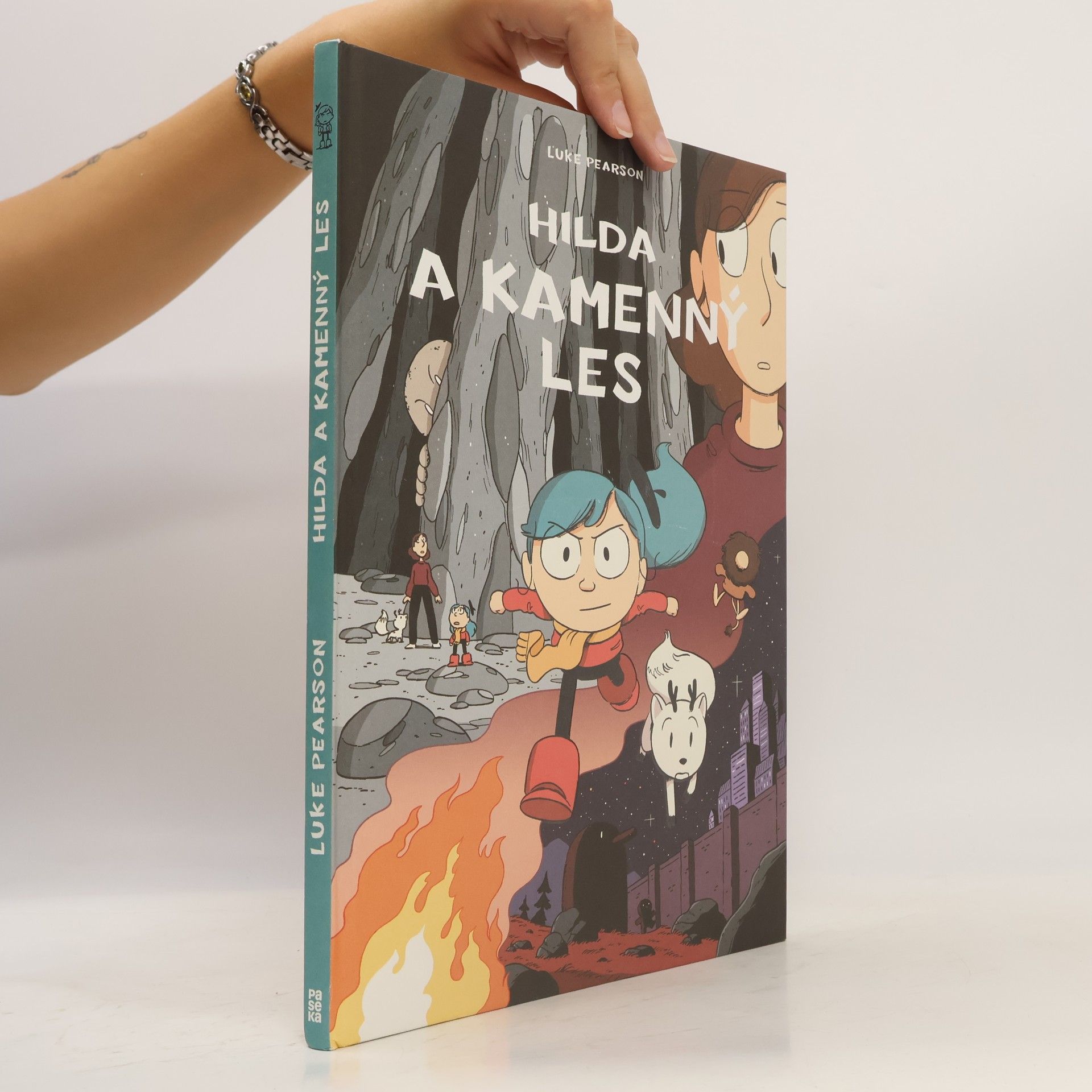 Luke Pearson Hilda a kamenný les
