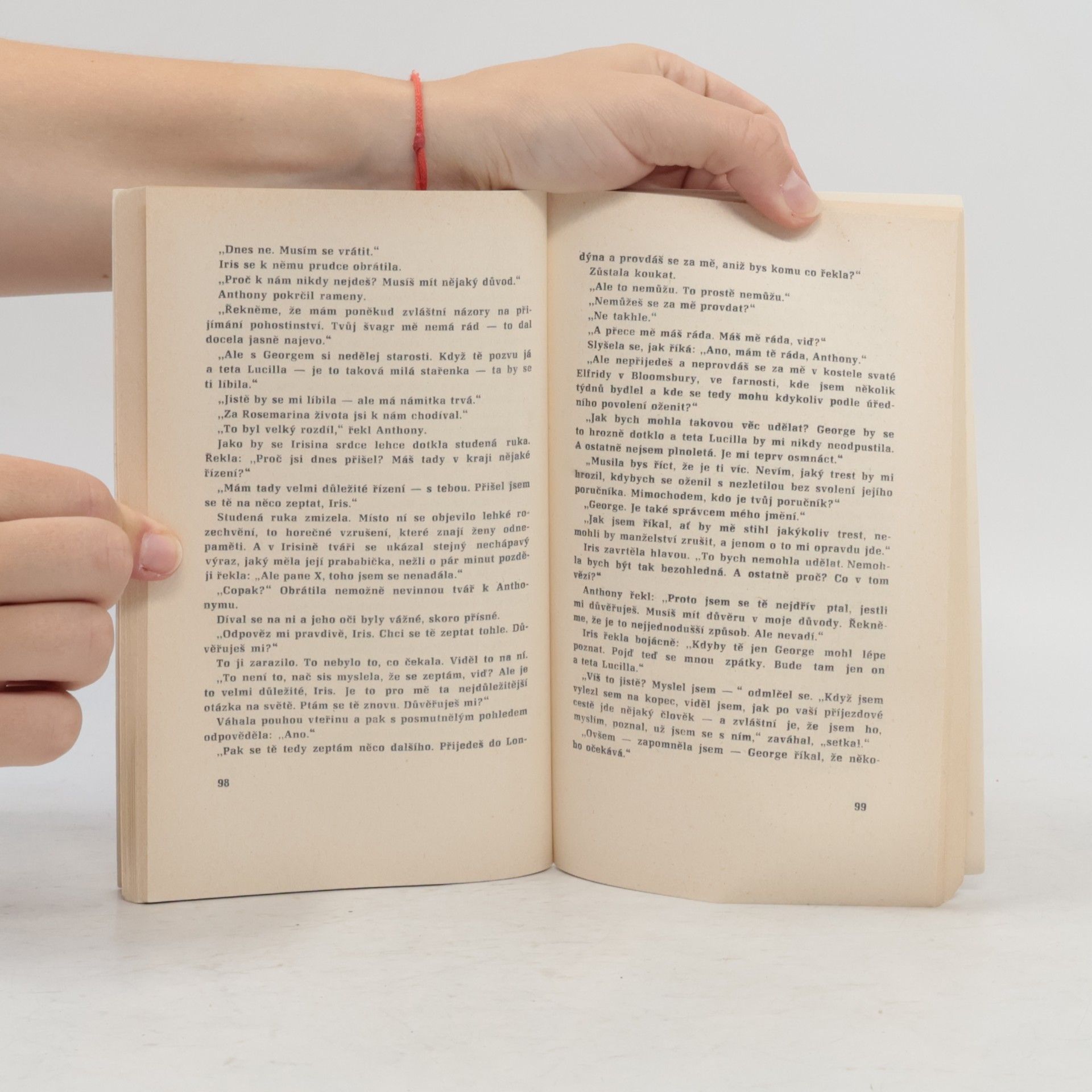 Agatha Christie Cyankáli v šampaňském