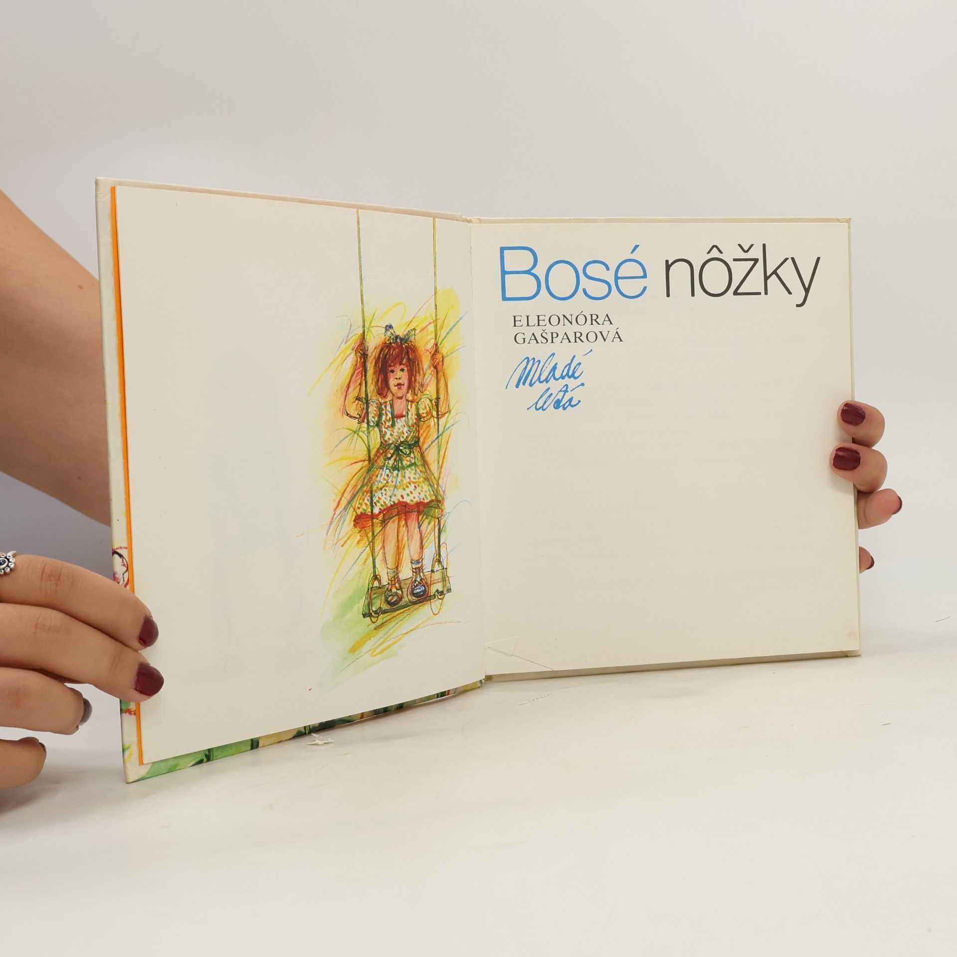 Eleonóra Gašparová Bosé nôžky