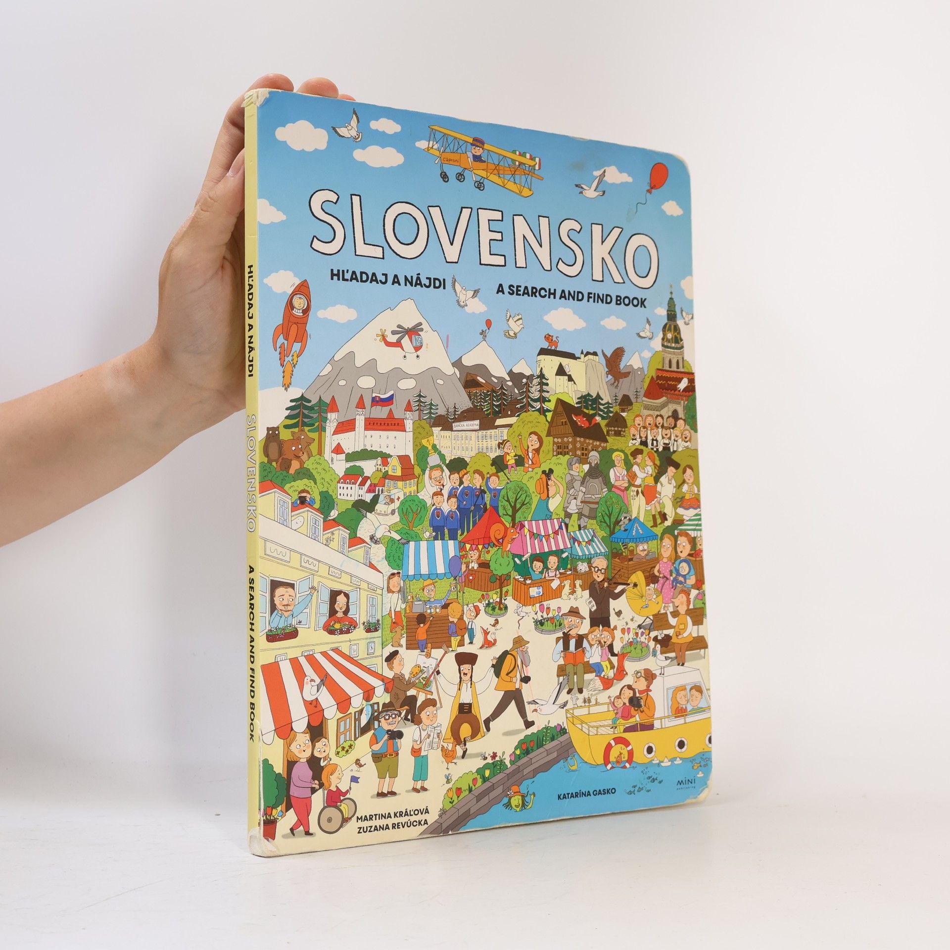 Martina Kral Slovensko - Hľadaj a nájdi. A search and find book
