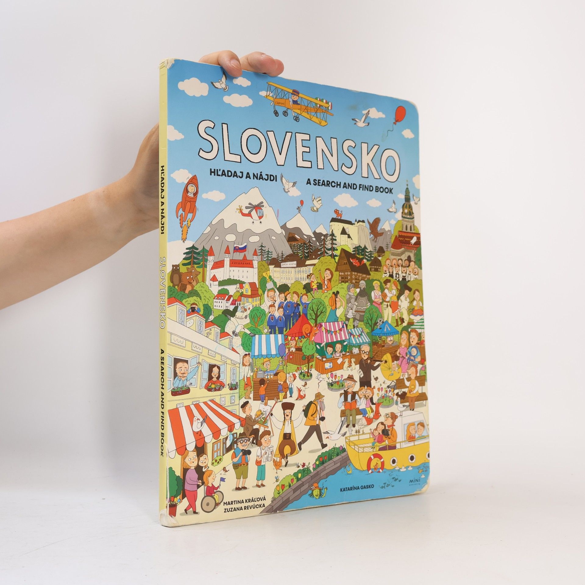 Martina Kral Slovensko - Hľadaj a nájdi. A search and find book