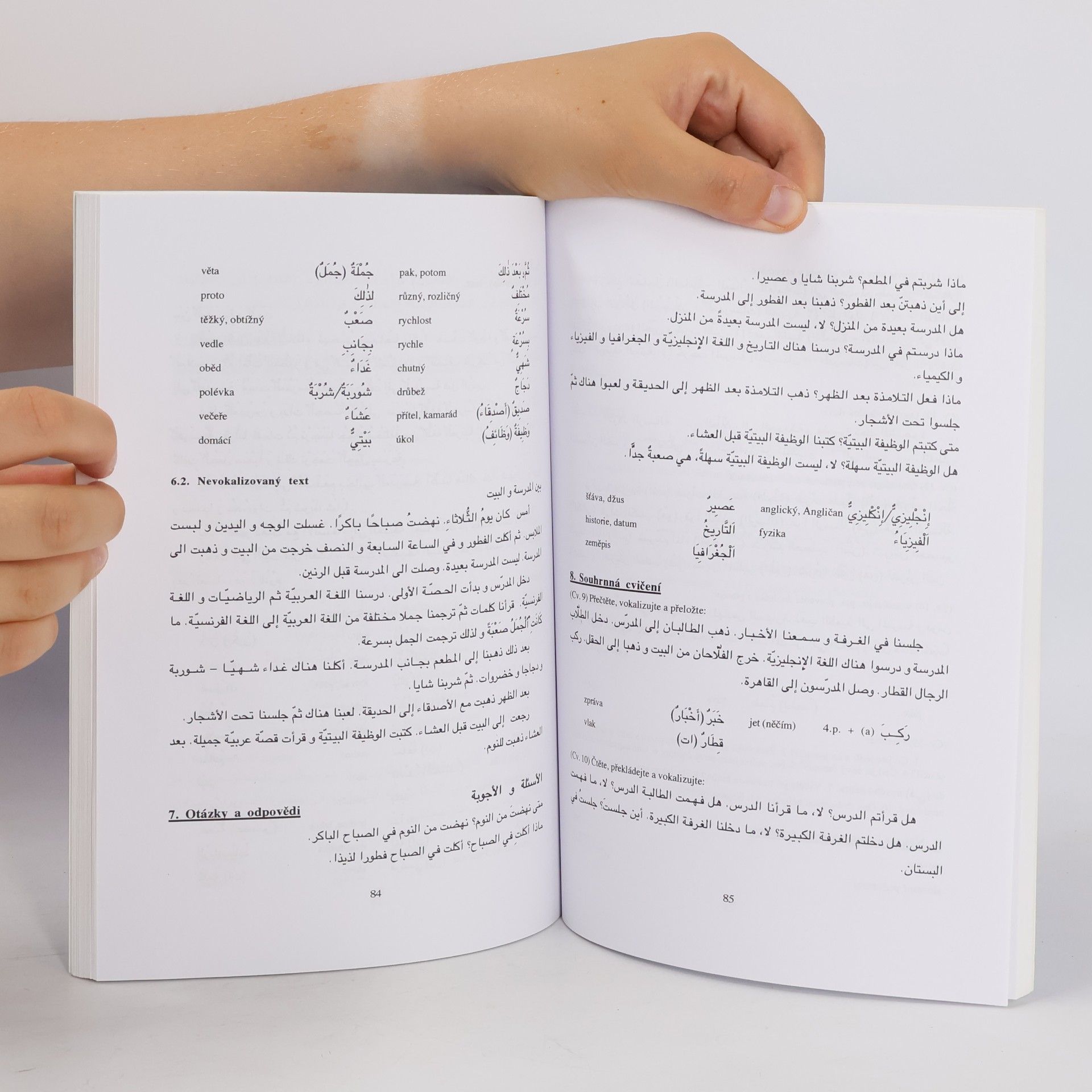 Jiří Fleissig Základy moderní spisovné arabštiny. 1. díl