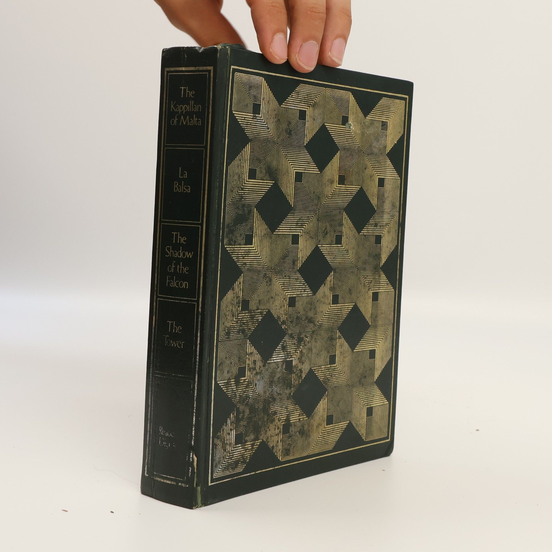 Roger Bourgeon Reader's Digest Condensed Books 2. A Member of The Family. The Kappillan of Malta. In Darkness. Jaws