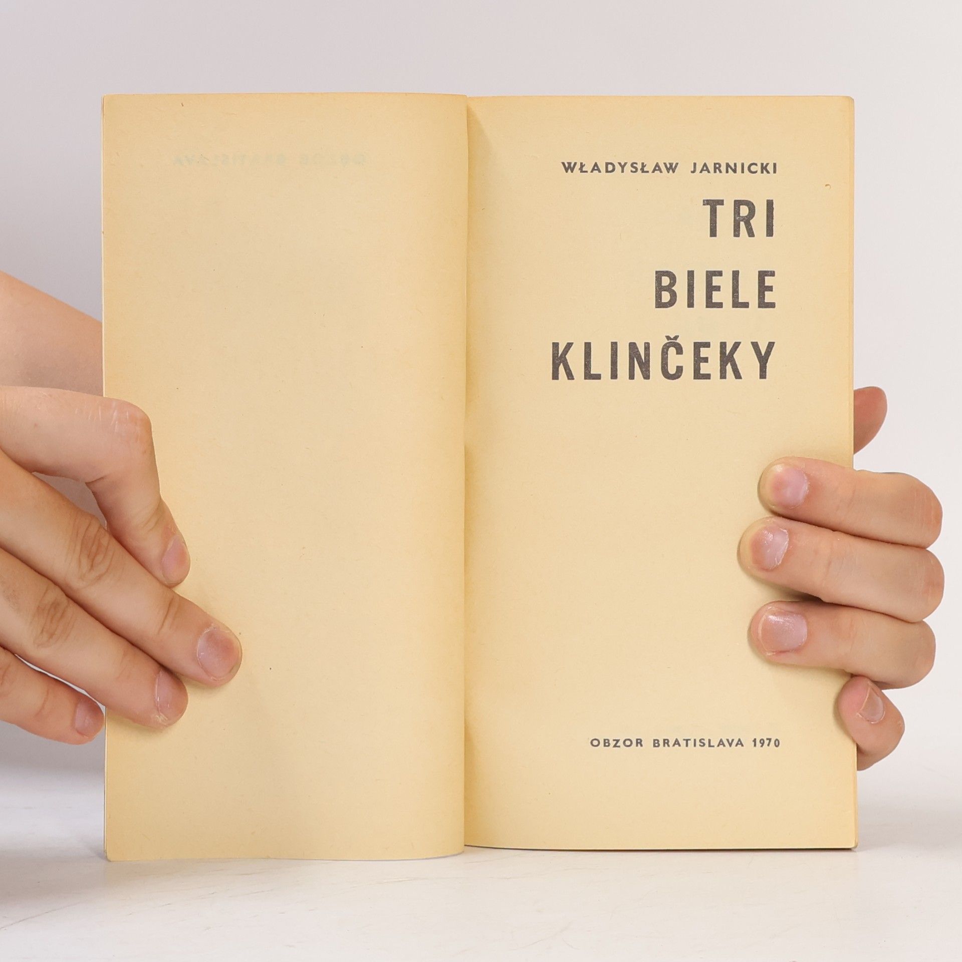 Władysław Jarnicki Tri biele klinčeky