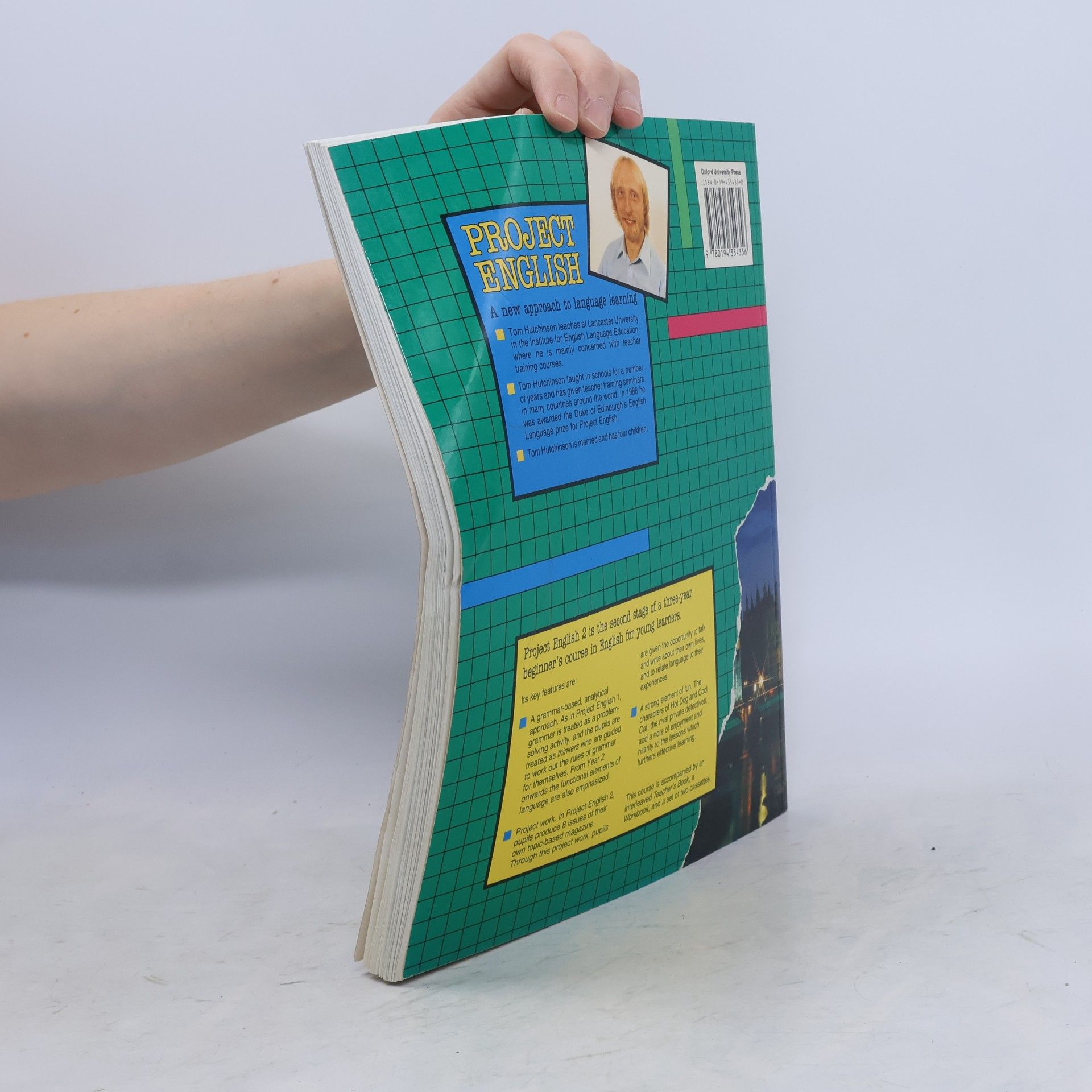 Tom Hutchinson Project English 2: Student's book