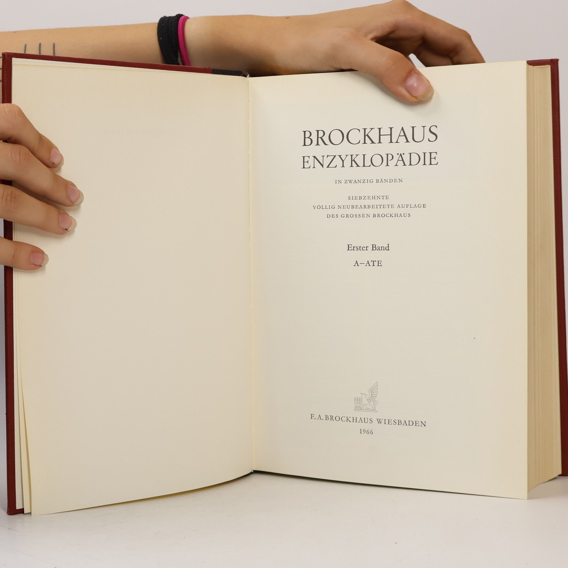 Kolektiv autorů Brockhaus Enzyklopädie 1. A-ATE