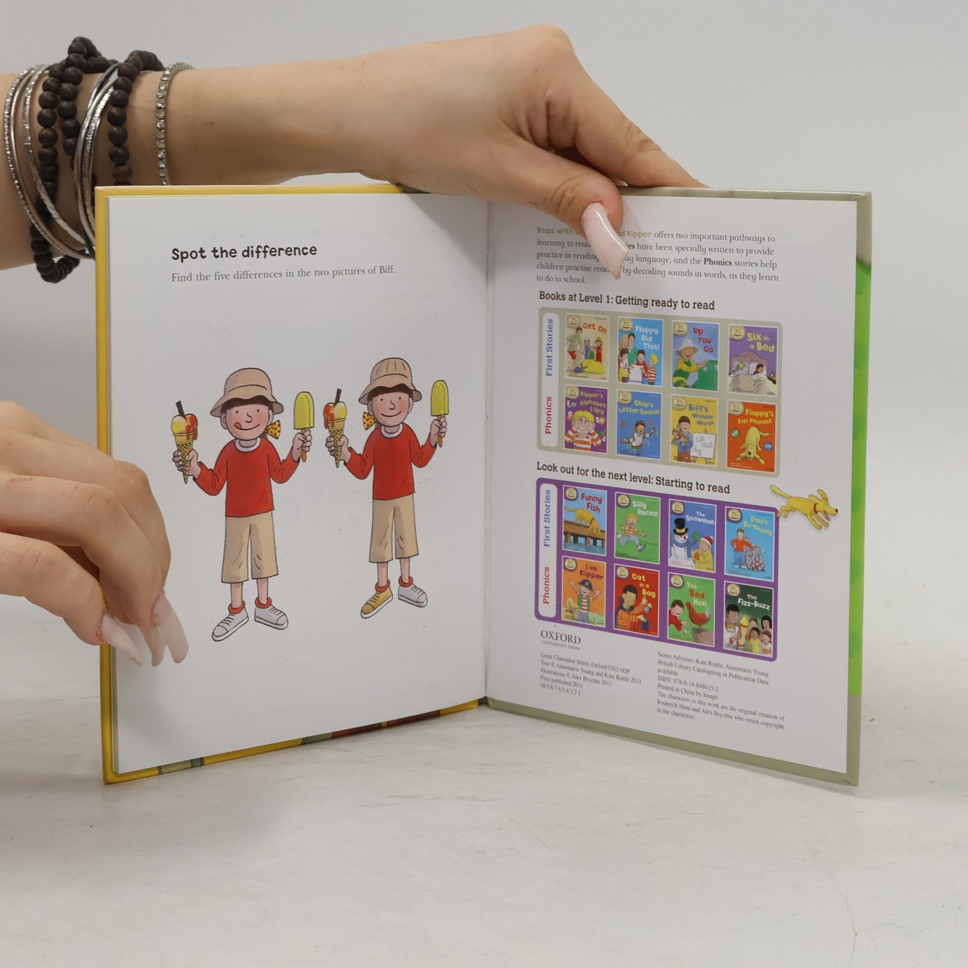 Alex Brychta Biff's Wonder Words. Phonics Level 1