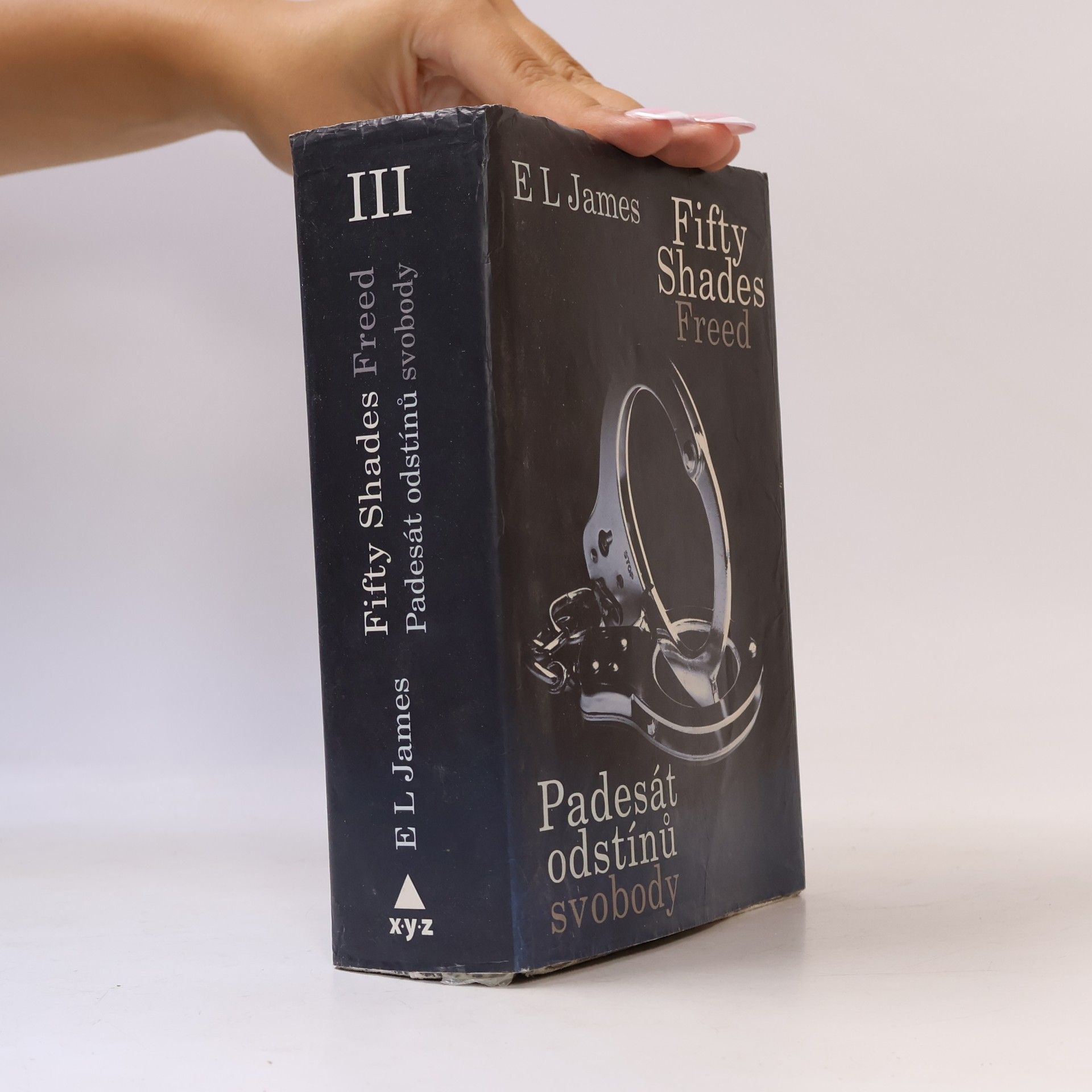 E. L. James Padesát odstínů svobody