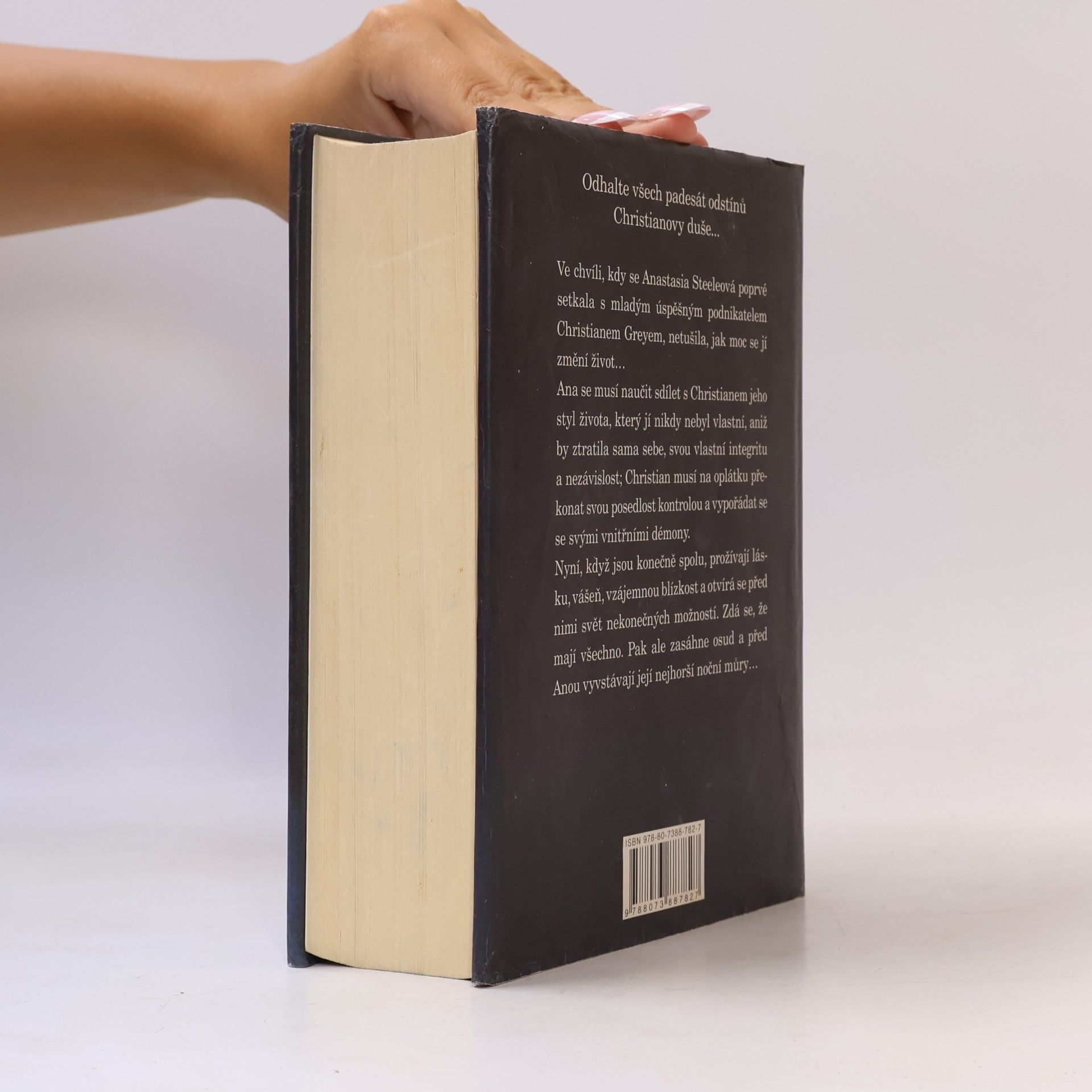 E. L. James Padesát odstínů svobody