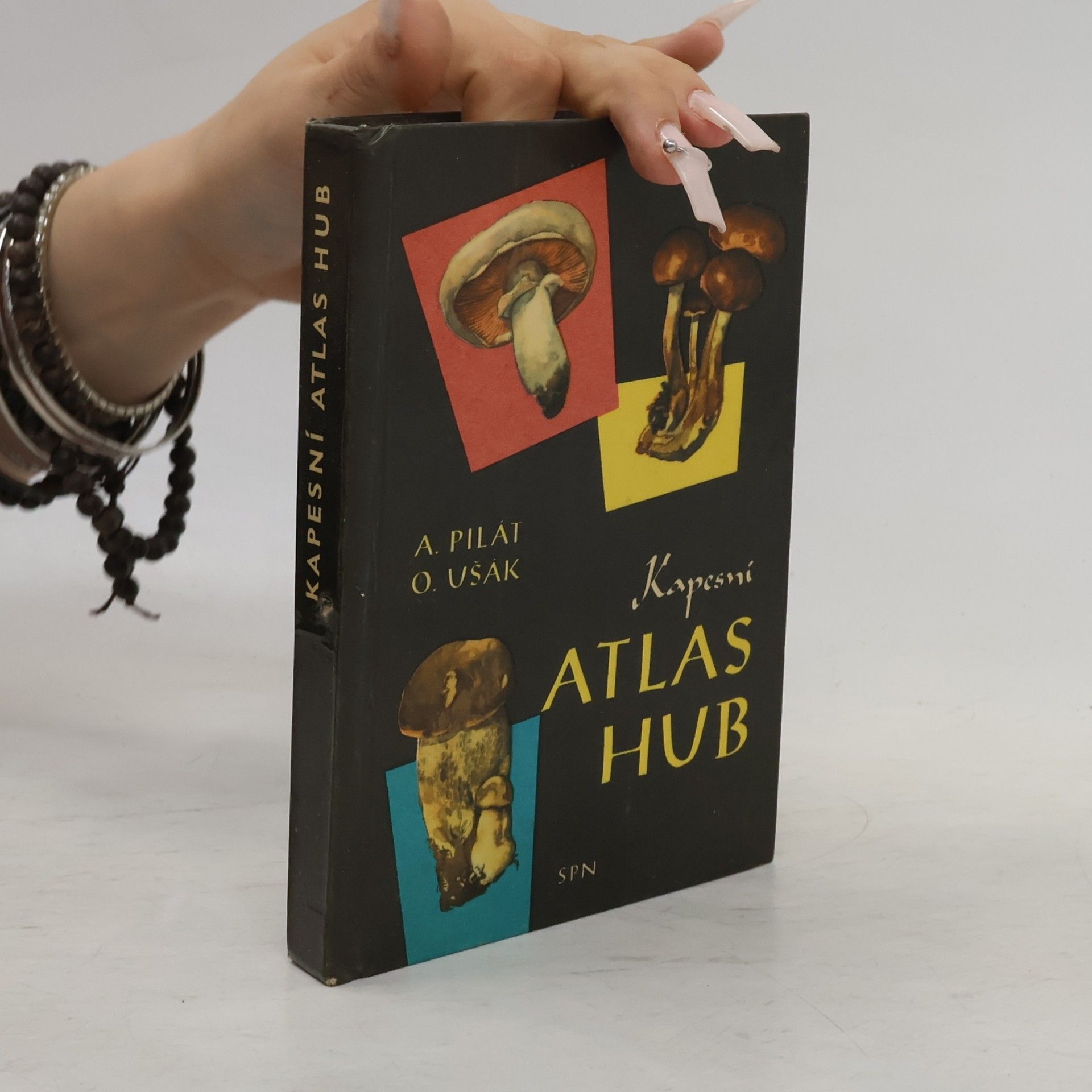 Otto Ušák Kapesní atlas hub