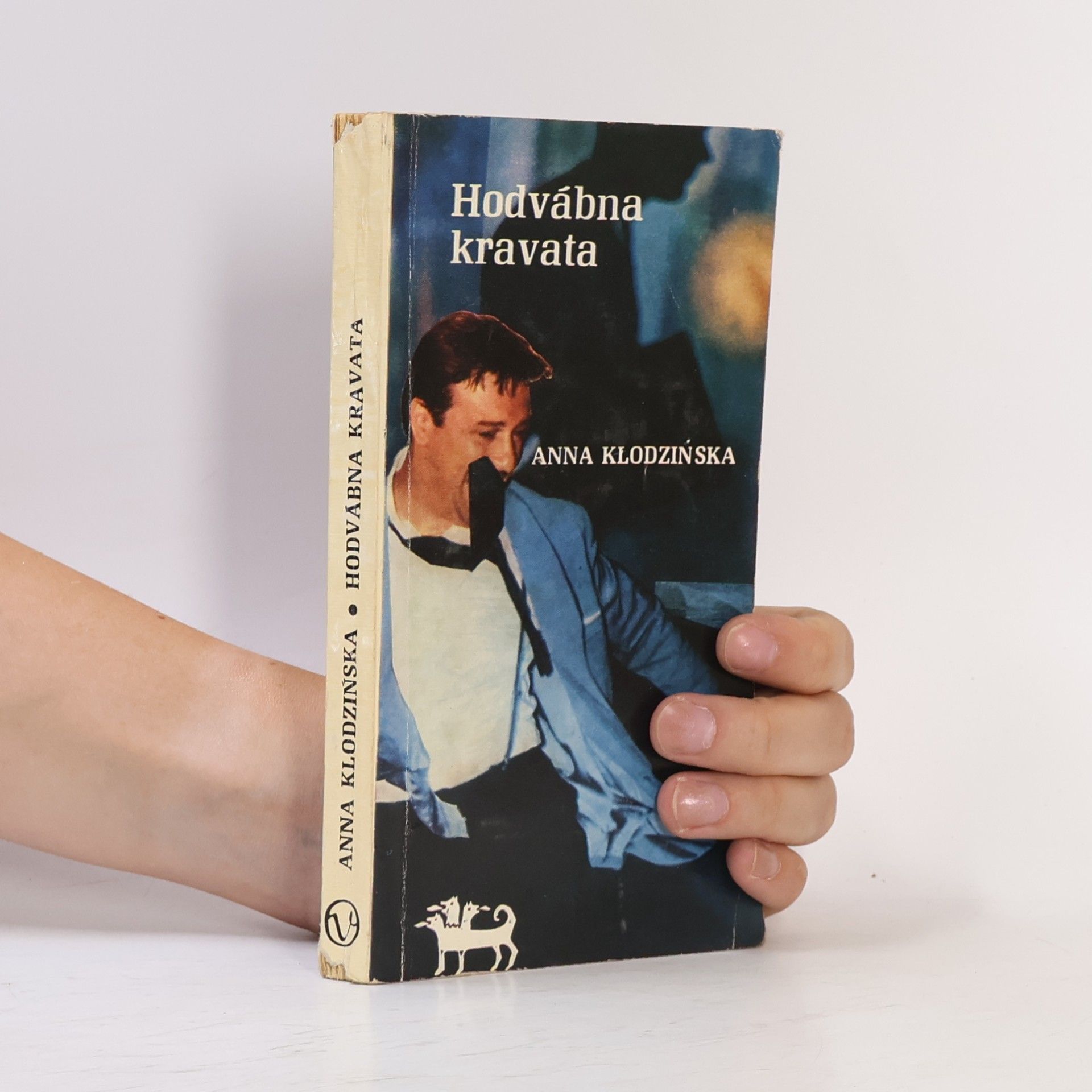 Hilda Gomolčáková Hodvábna kravata