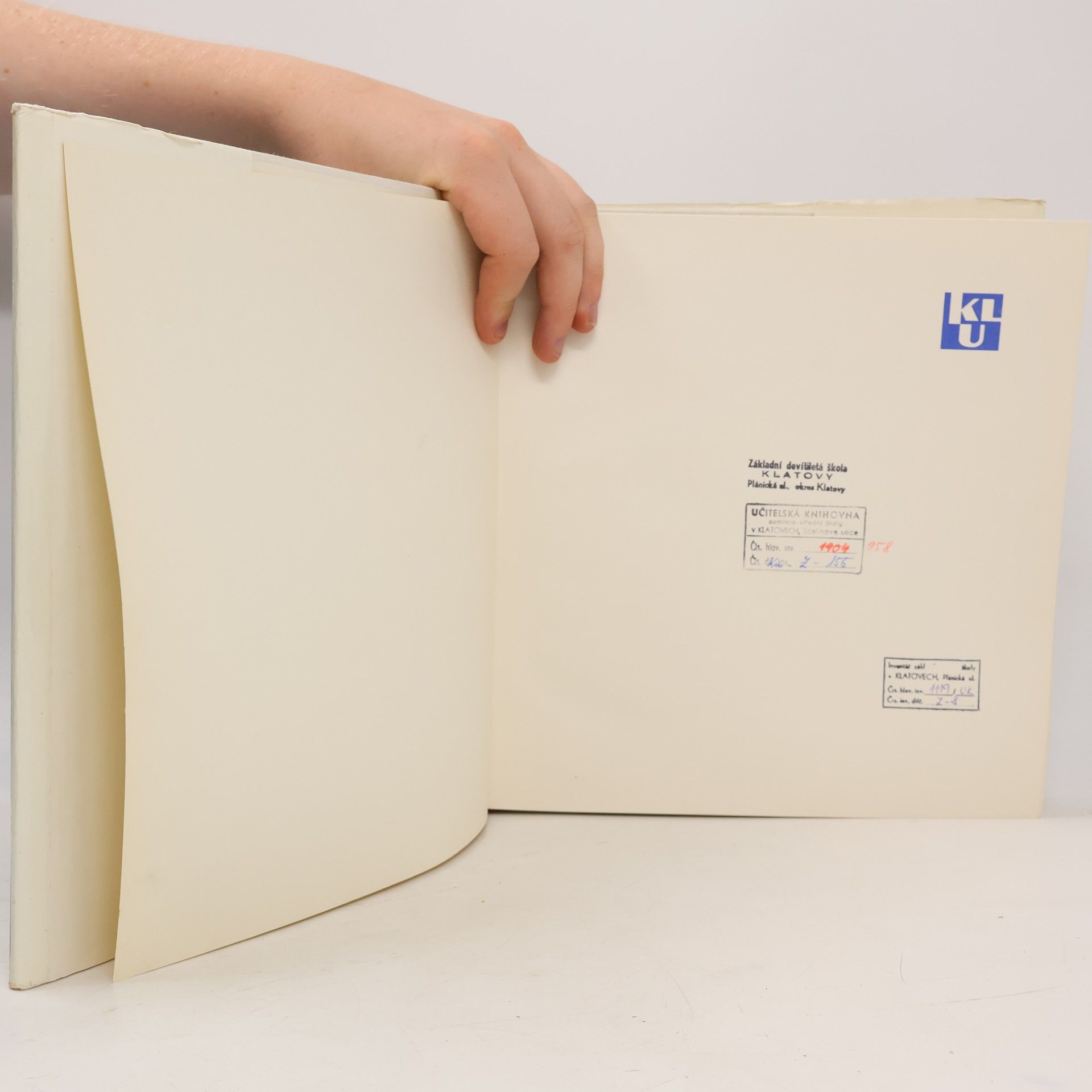 Various authors Nad Československem