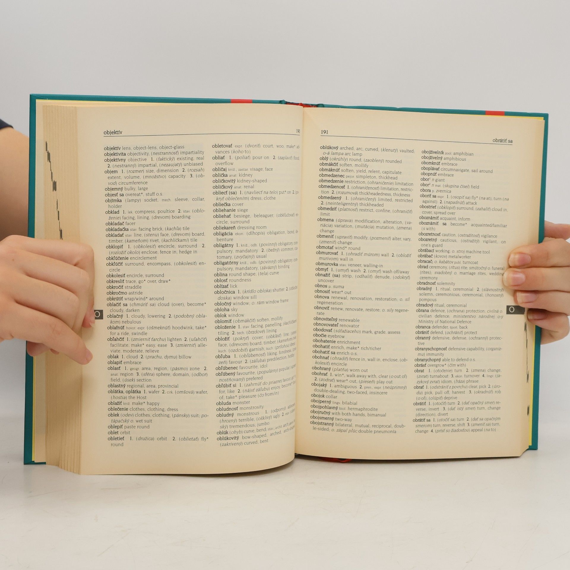 Tatiana Langová Slovensko-anglický slovník : Slovak-Englich Dictionary