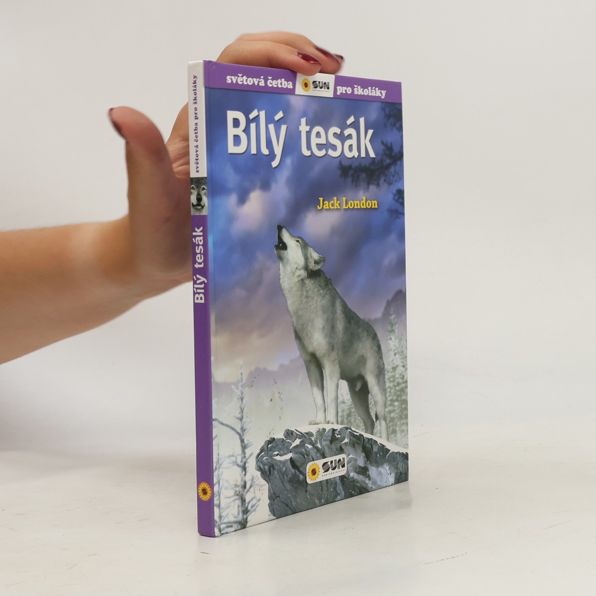 Olga M. Yuste Bílý tesák (adaptace)
